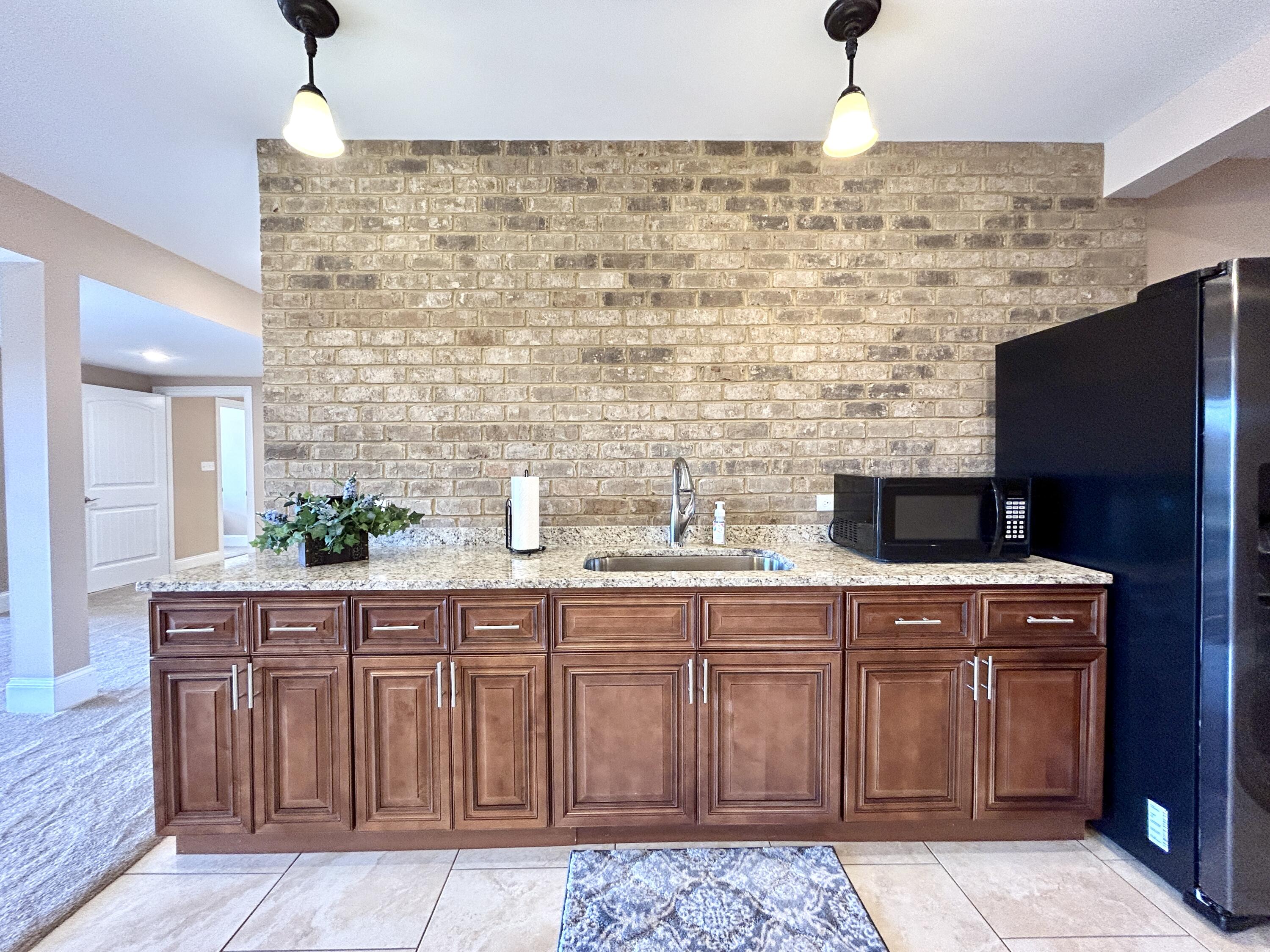 24 Shimmering Moon Drive Property Photo 77