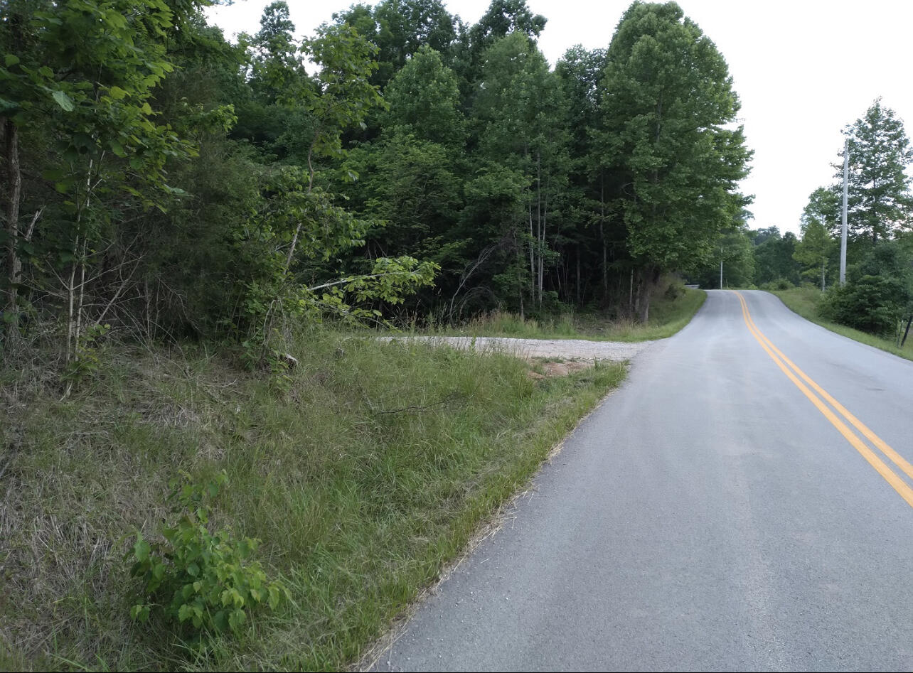 1737 High Rock Road Property Photo 3