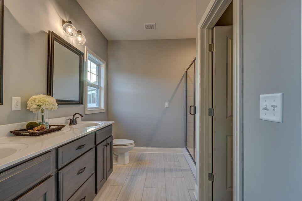 124 Amick Way Property Photo 8