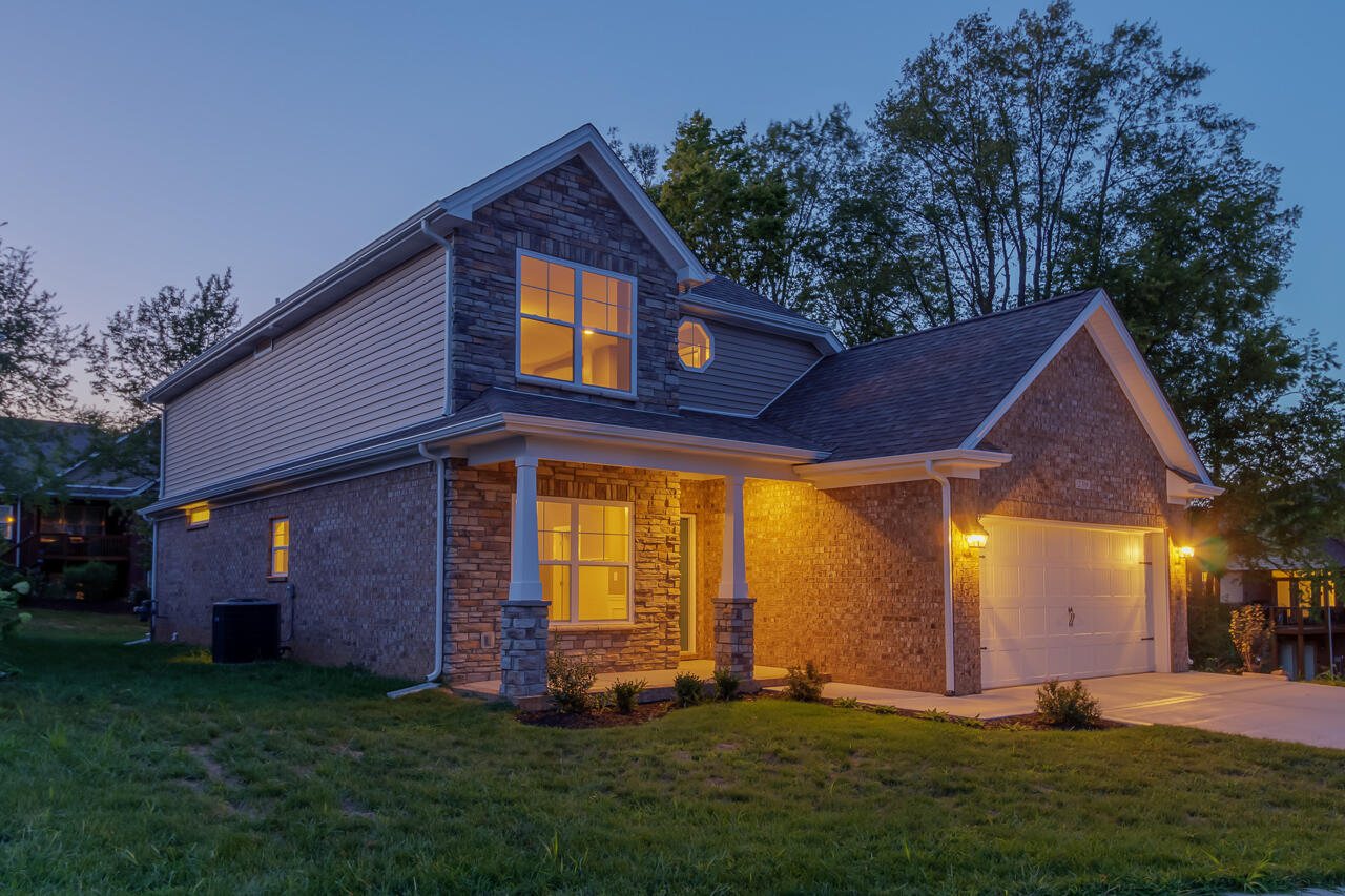 163 Westwoods Drive Property Photo 3