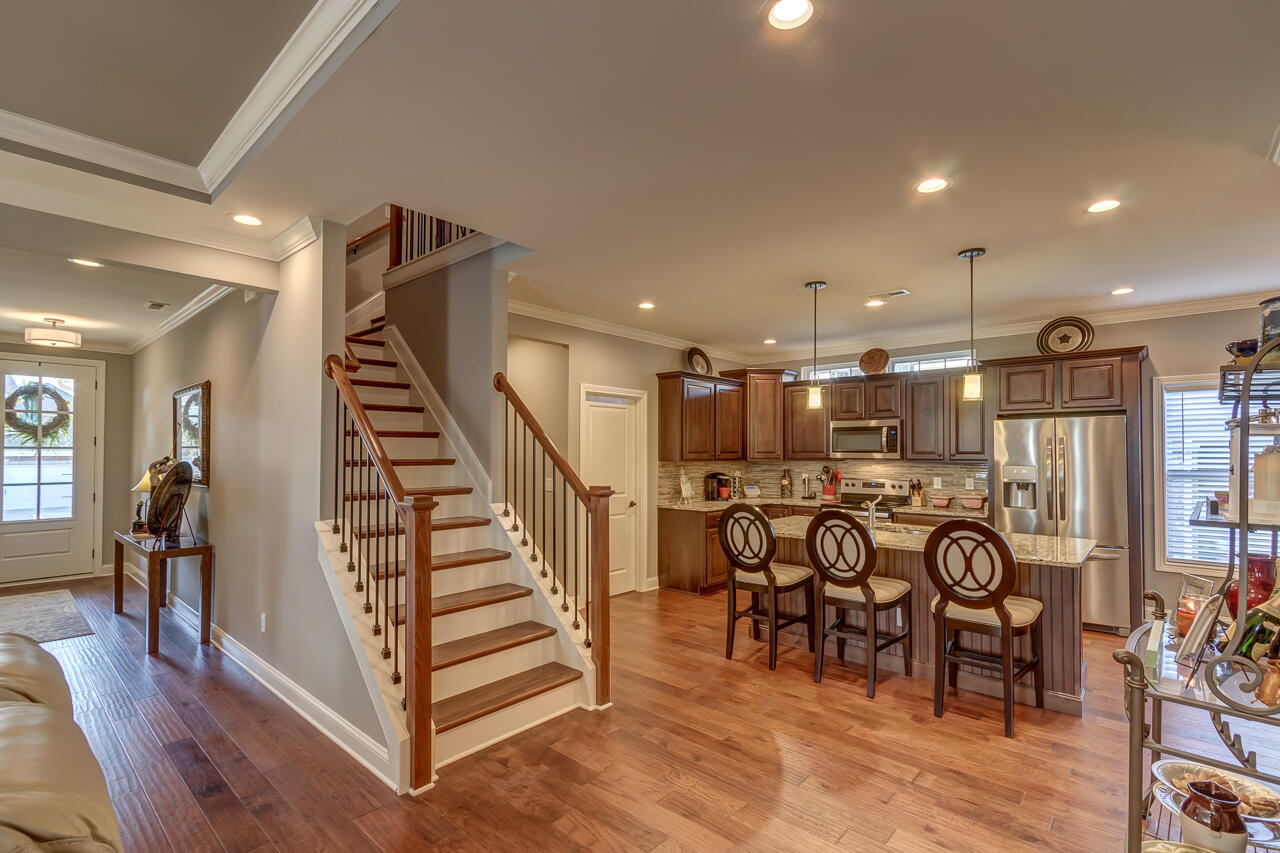 180 Westwoods Drive Property Photo 11
