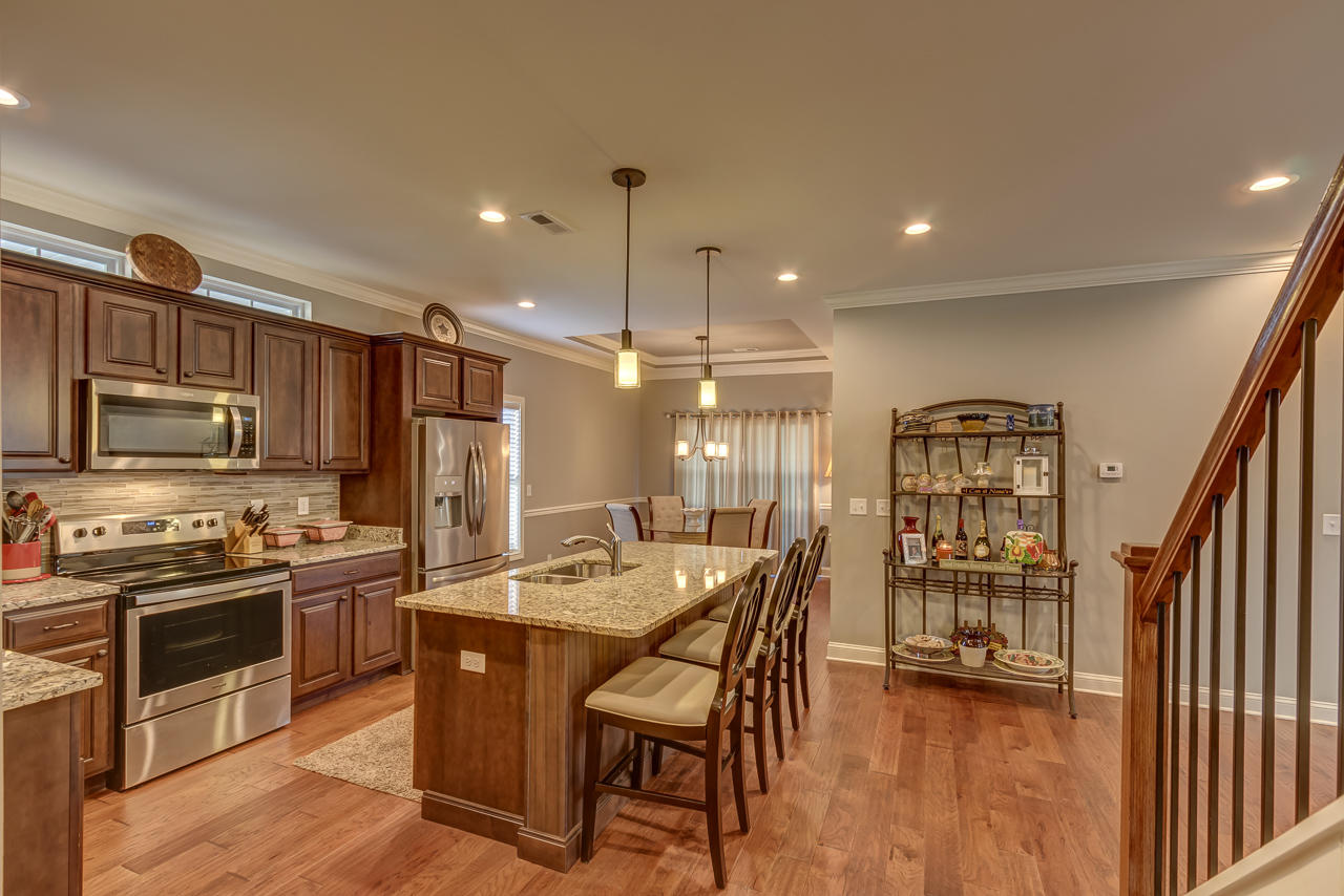 180 Westwoods Drive Property Photo 12