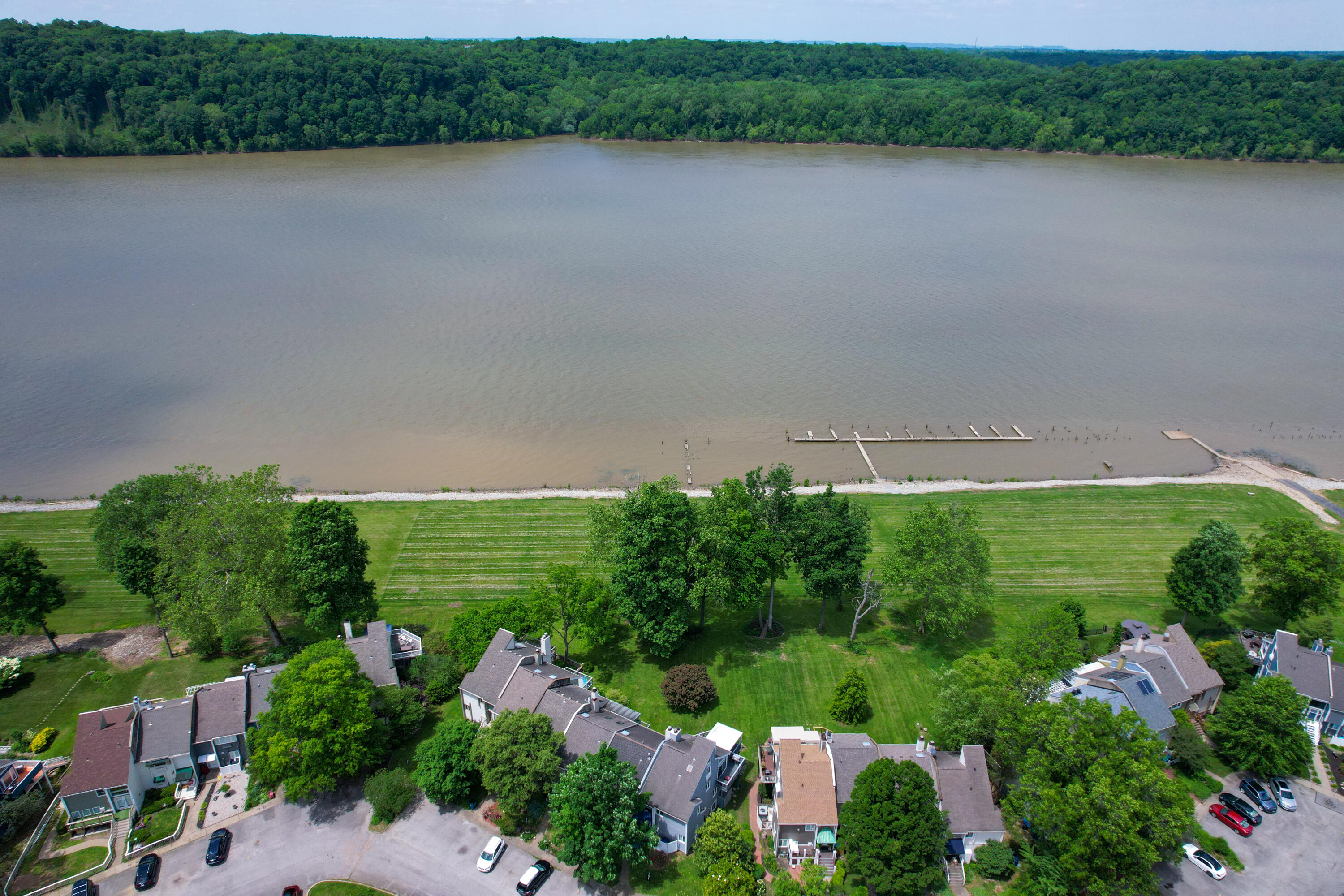 14009 Harbour Place Property Photo 2