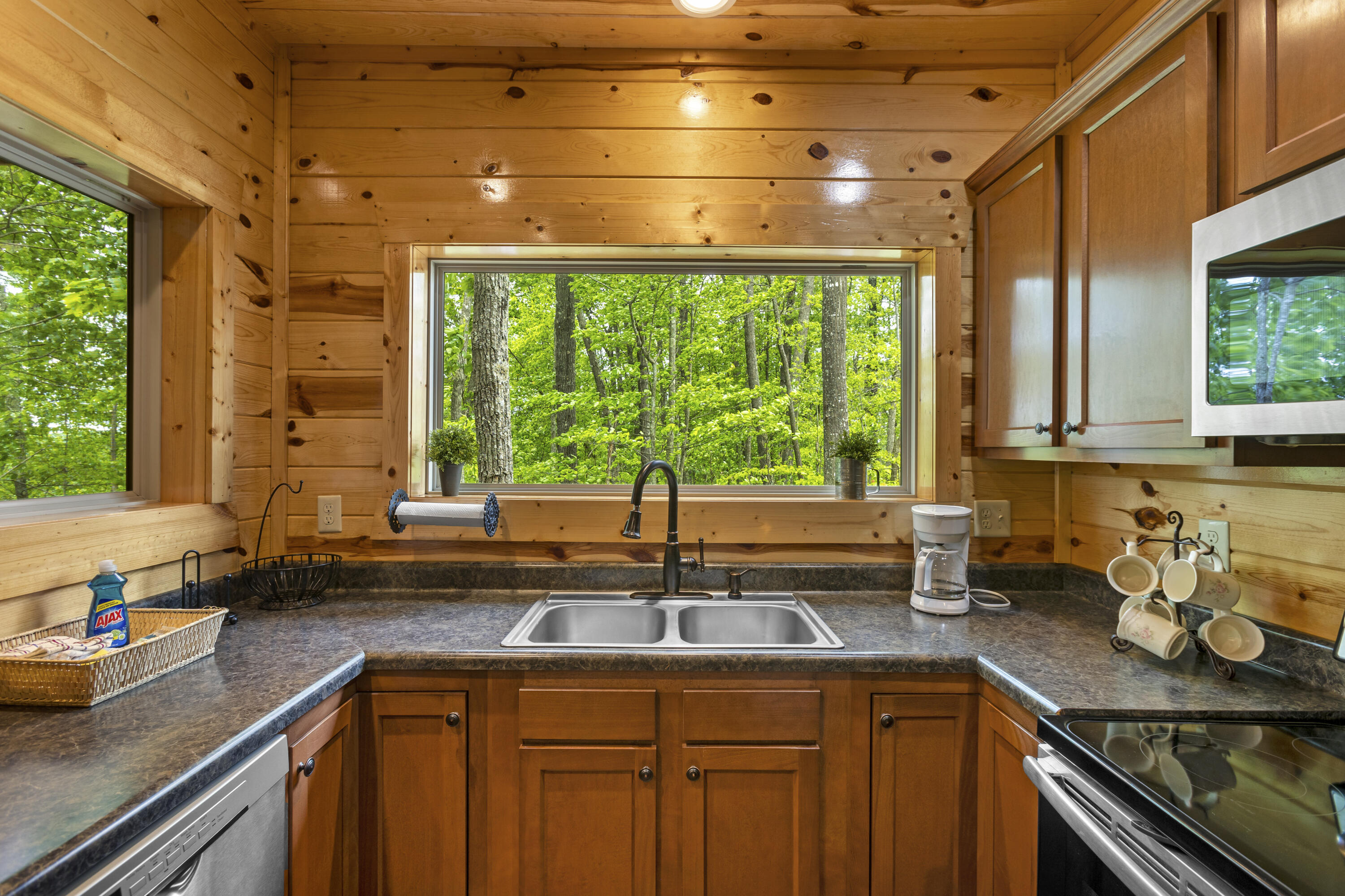 787 Heavenly Property Photo 13
