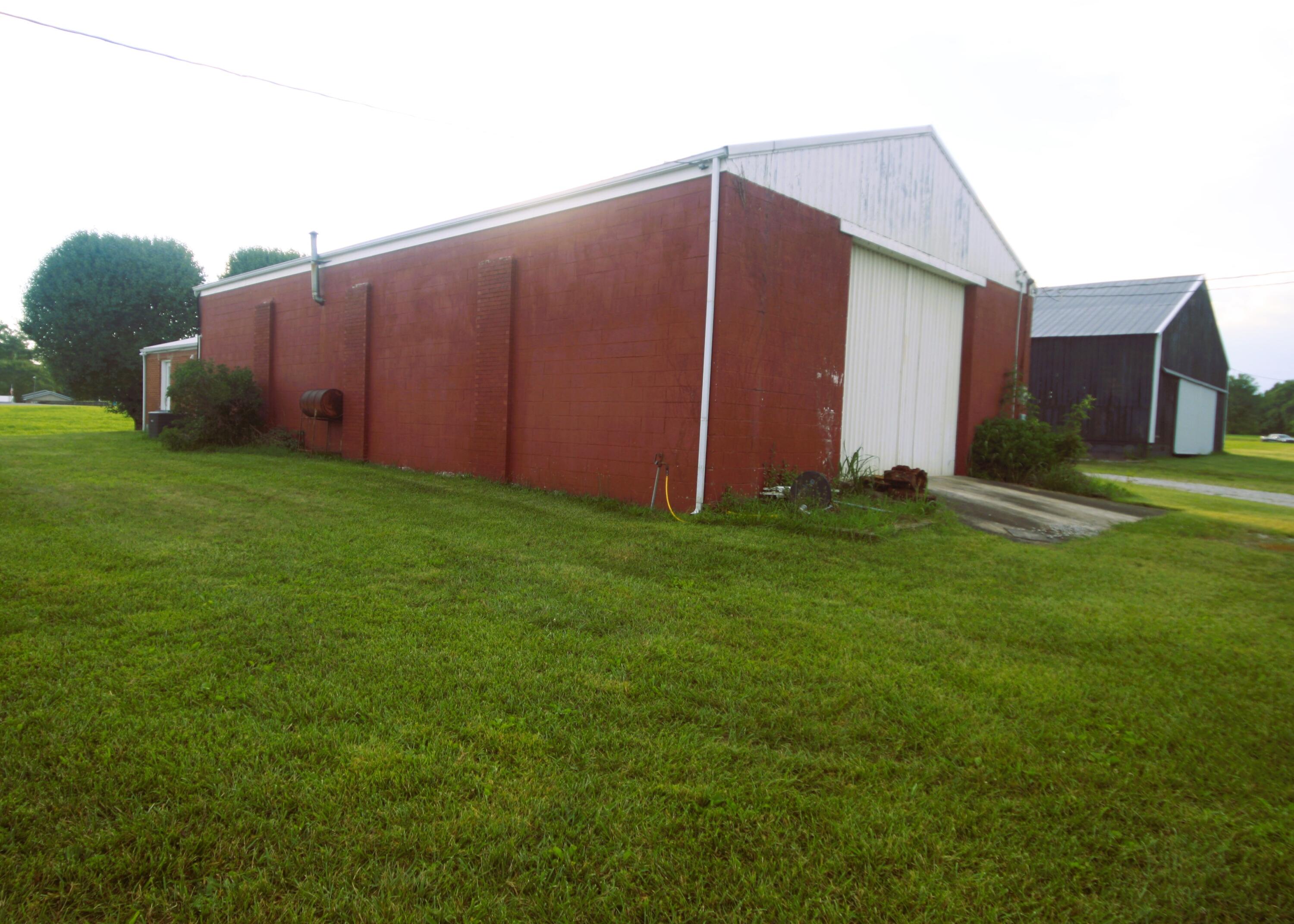 5689 State Hwy 290 Property Photo 13