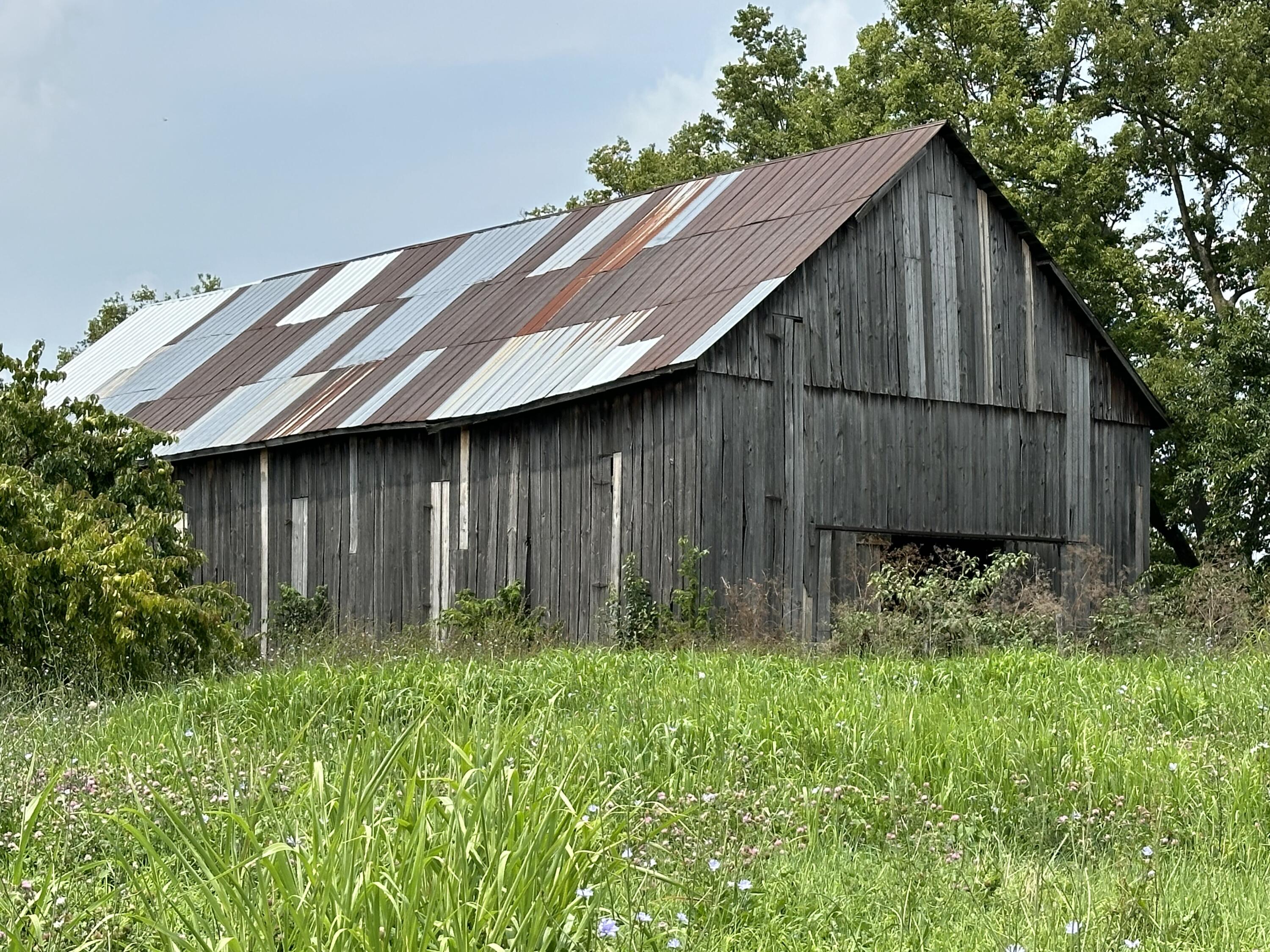 1099 Lloyd Road Property Photo 7