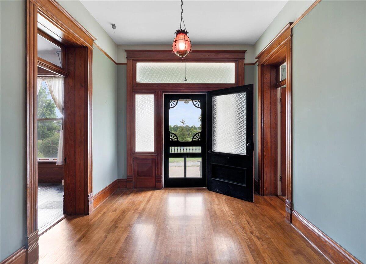 2888 Bardstown Road Property Photo 5