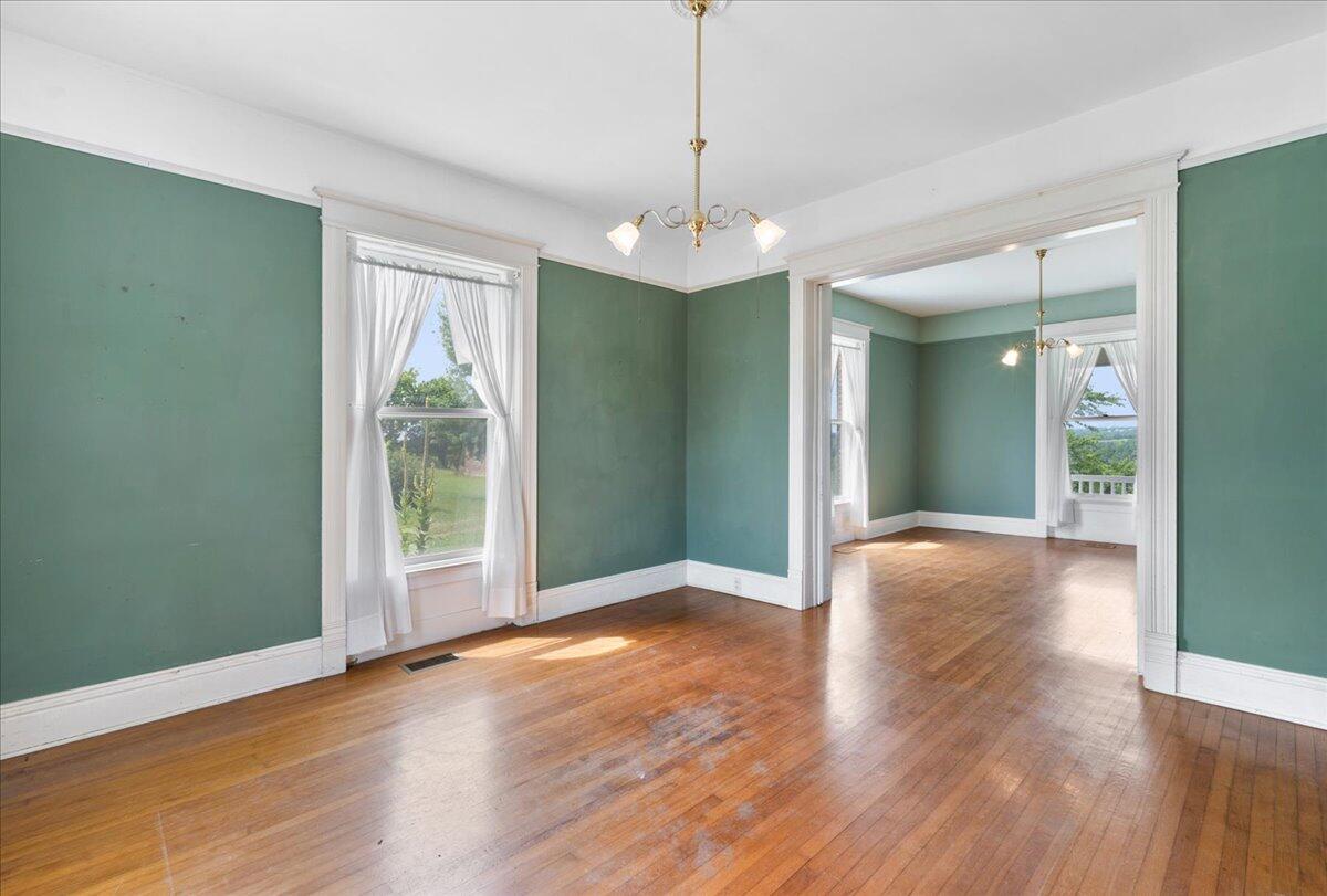 2888 Bardstown Road Property Photo 10