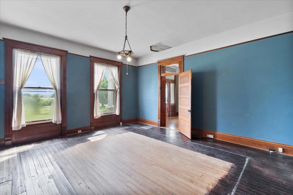 2888 Bardstown Road Property Photo 15