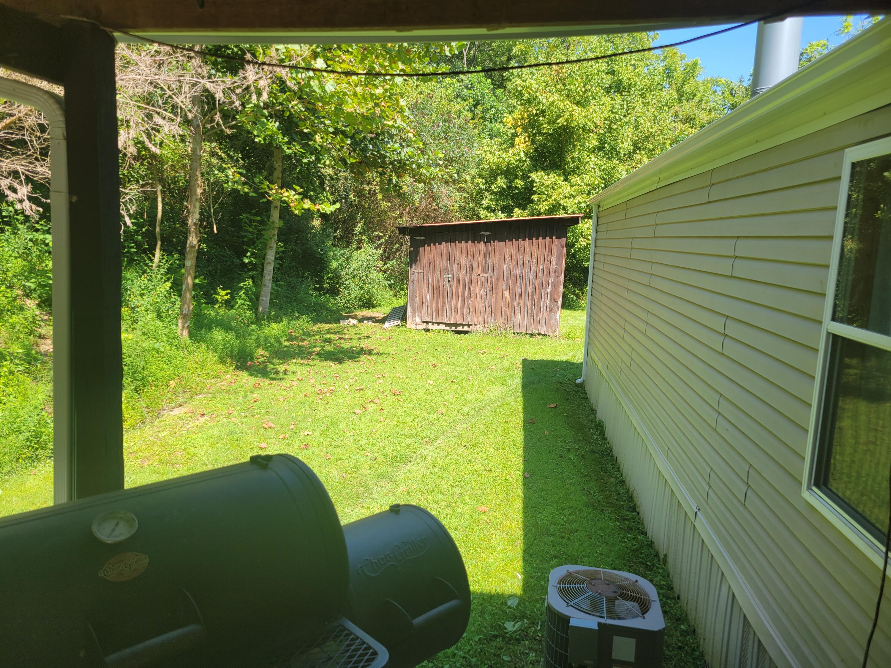 150 E Right Fork- Sugar Camp Road Drive Property Photo 6