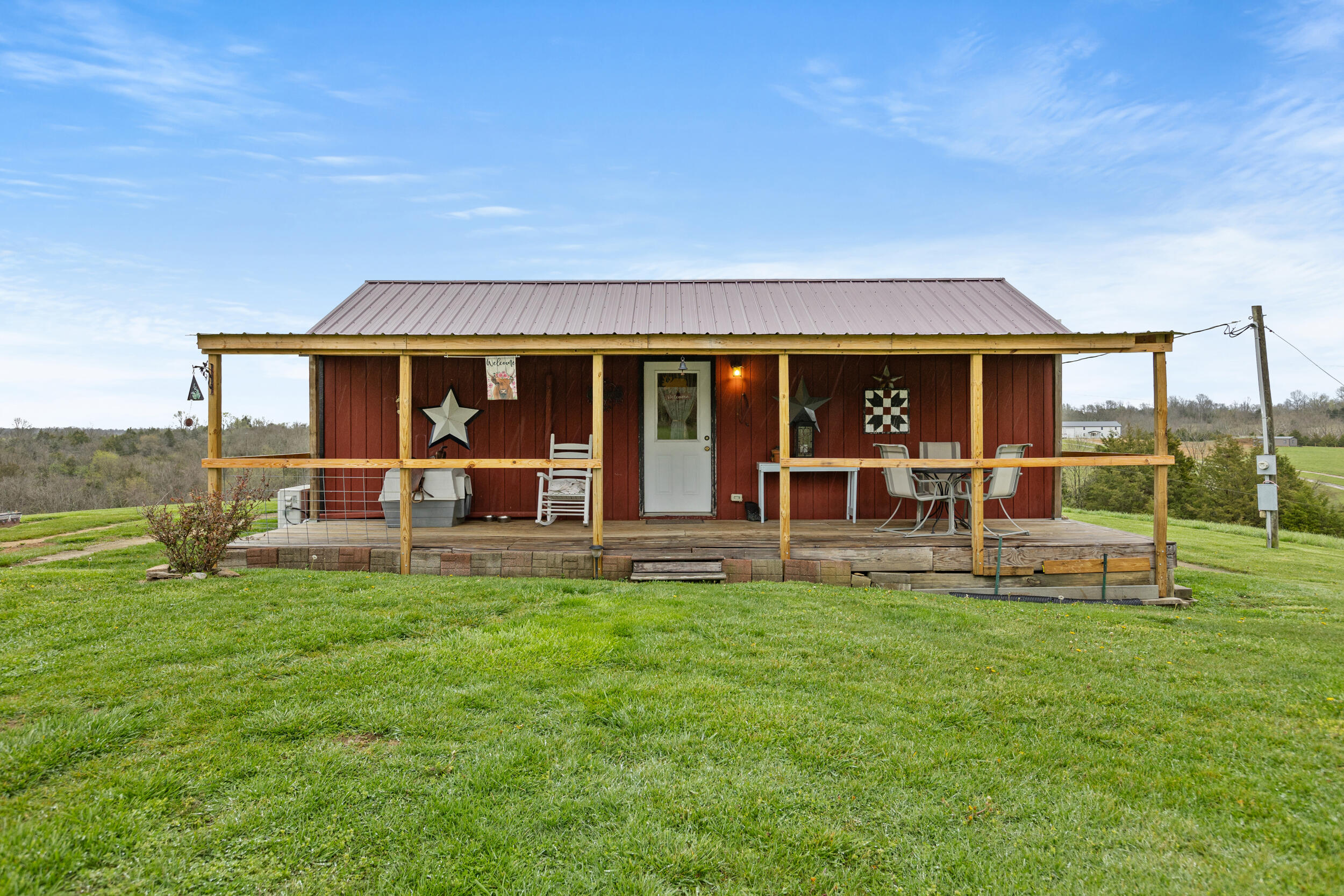 1084 Fox Creek-goshen Road Property Photo 1