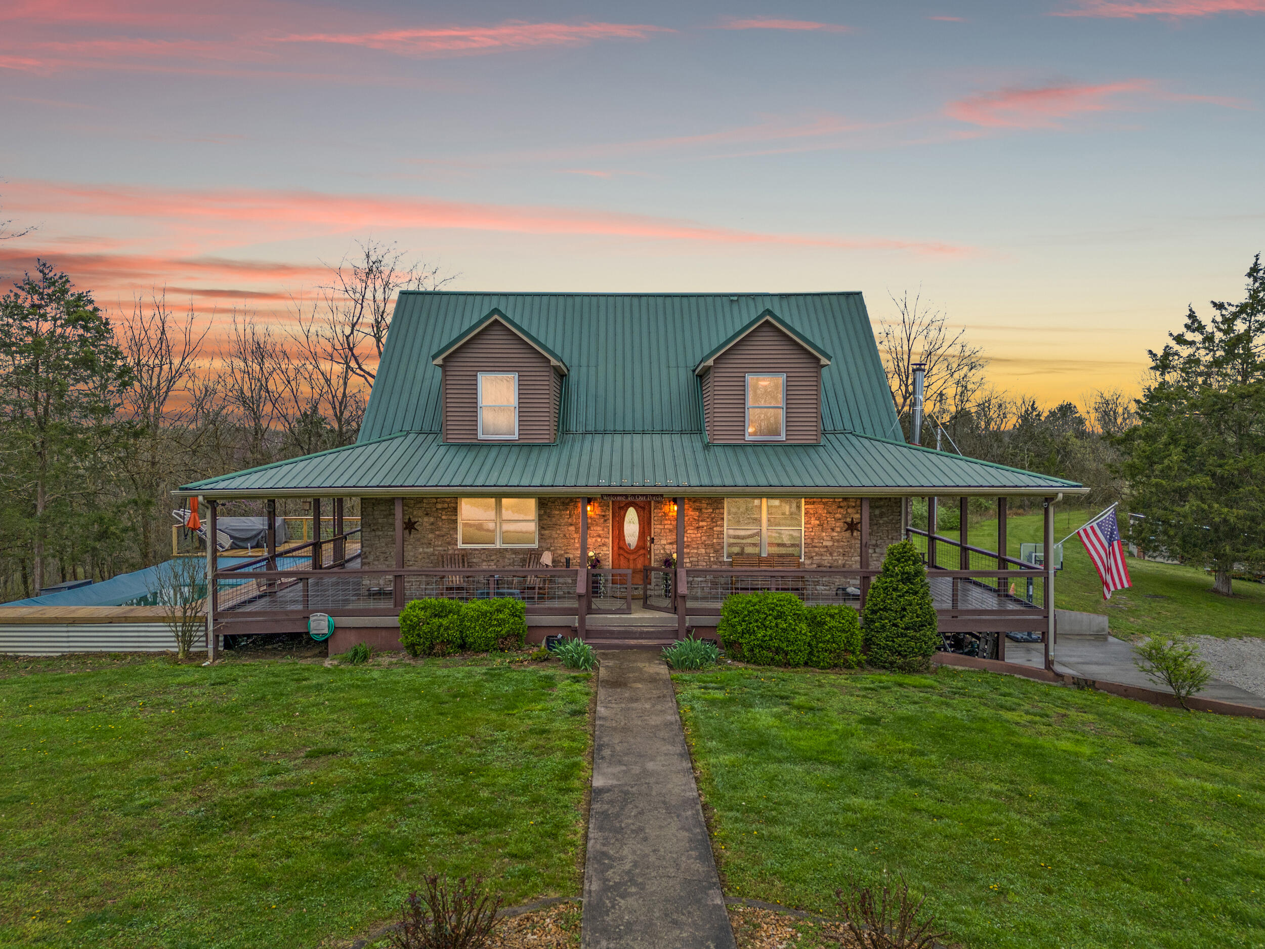1080 Fox Creek-goshen Road Property Photo 1