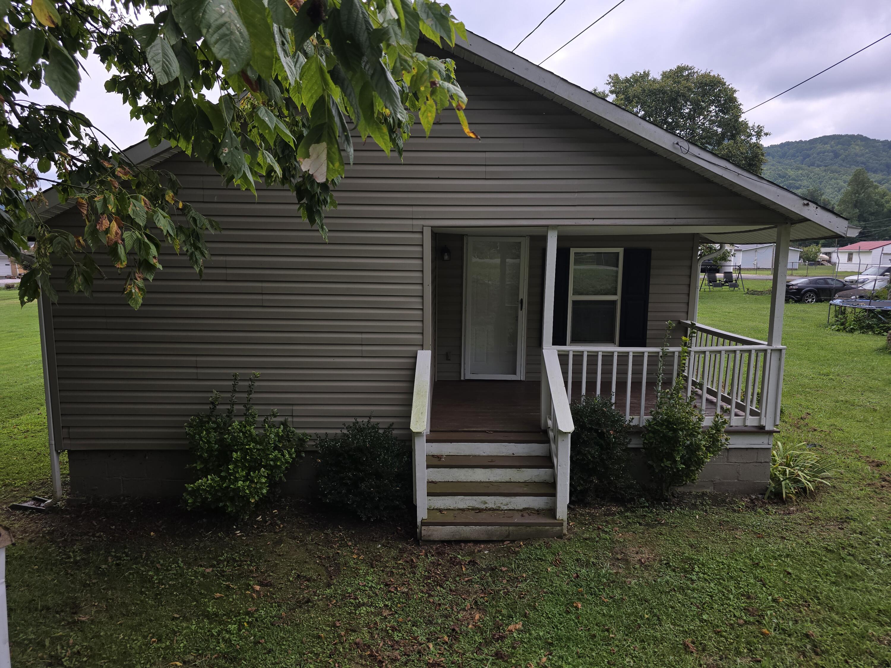 3575 Highway 441 Property Photo 1