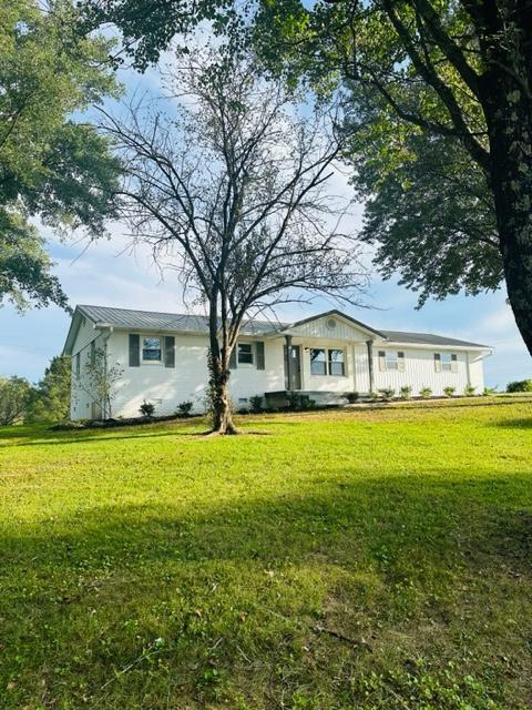 3327 South Laurel Road Property Photo 1