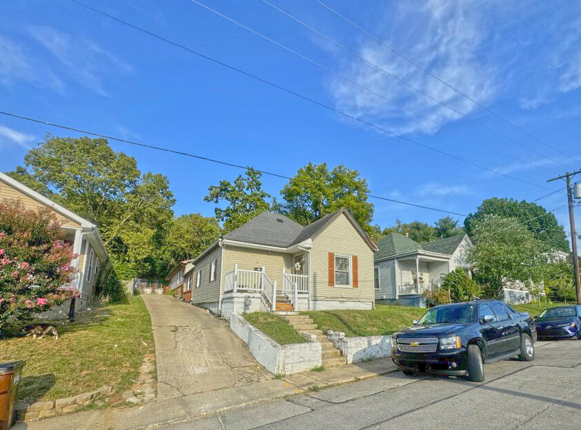 248 Parrish Avenue Property Photo 2