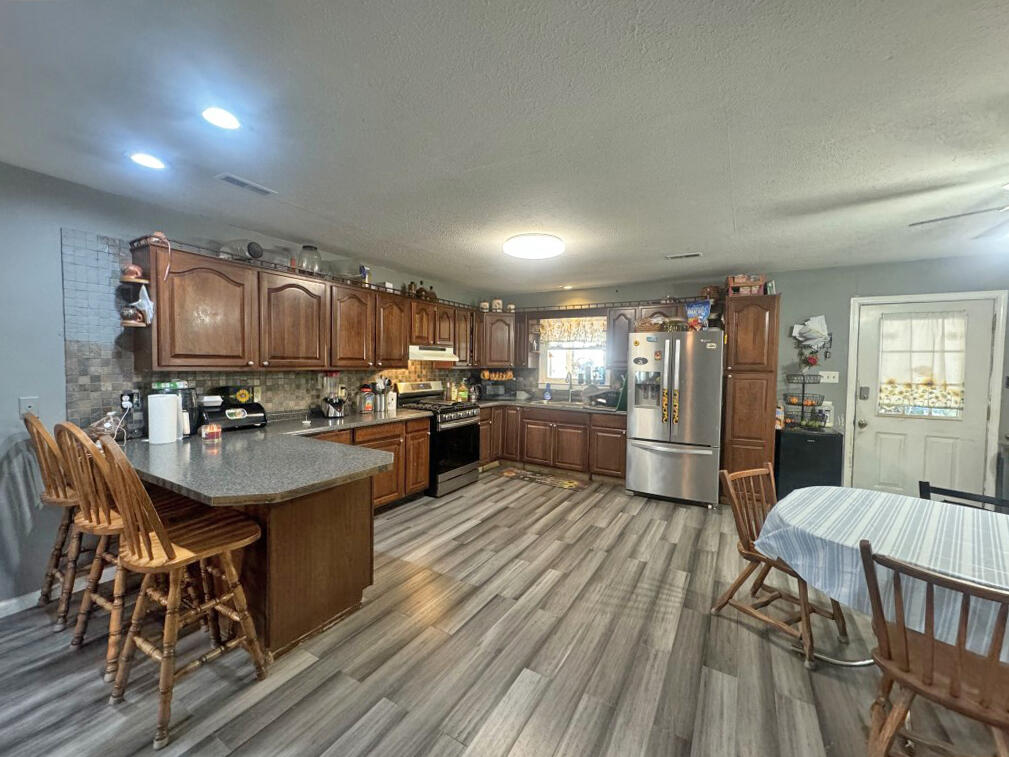 248 Parrish Avenue Property Photo 6