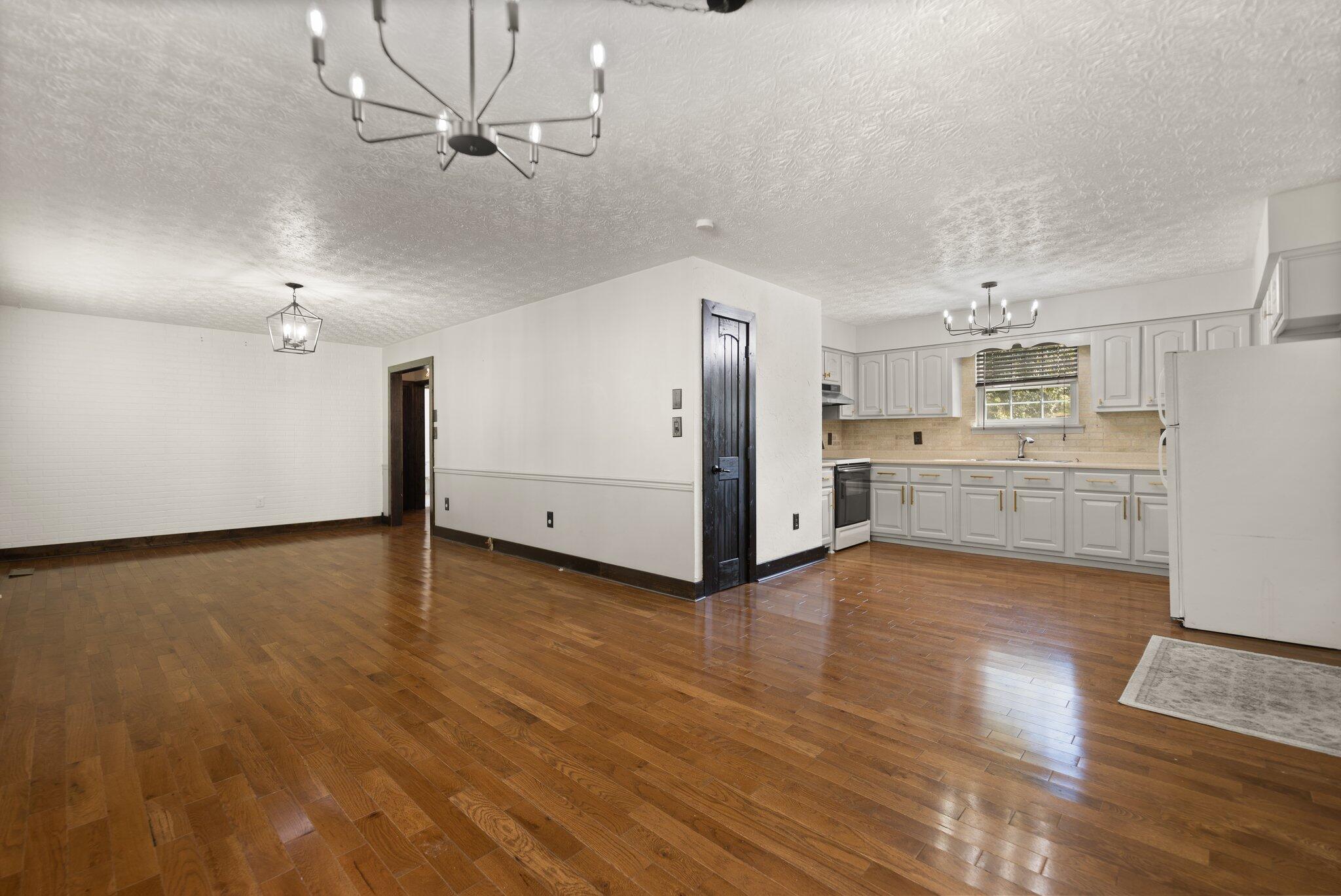 15 Reece Boulevard Property Photo 3
