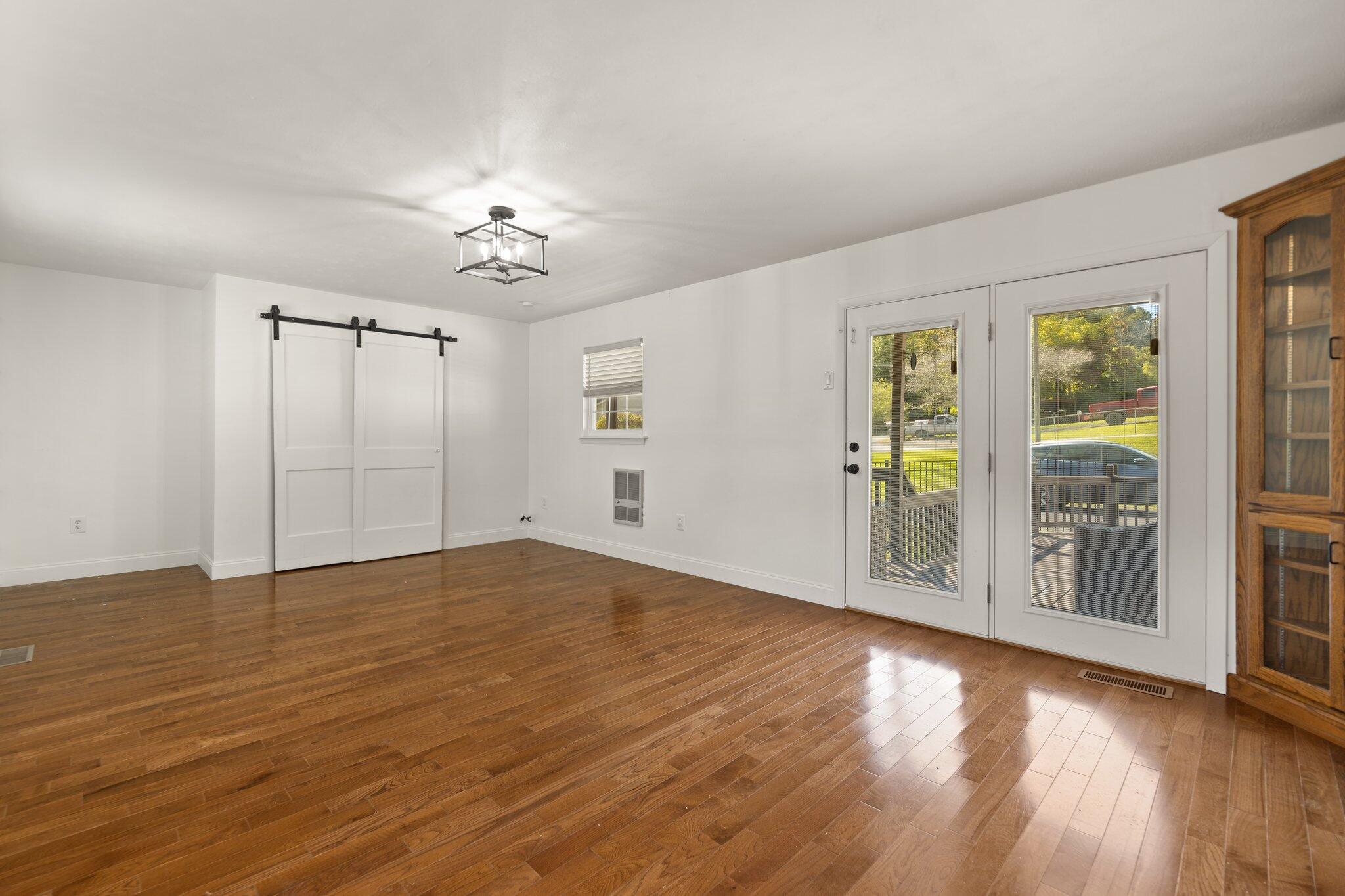 15 Reece Boulevard Property Photo 7