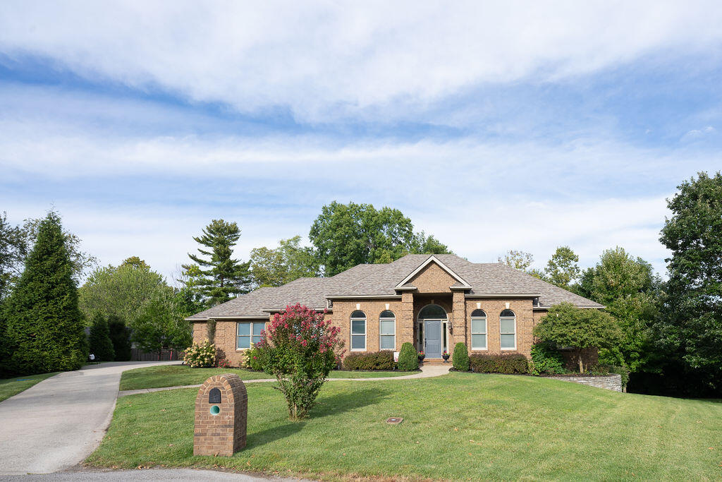 110 Camelot Drive Property Photo 1