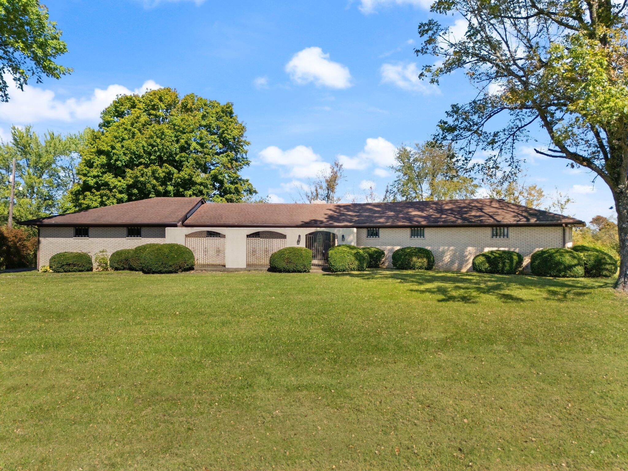 7037 Old Richmond Road Property Photo 1