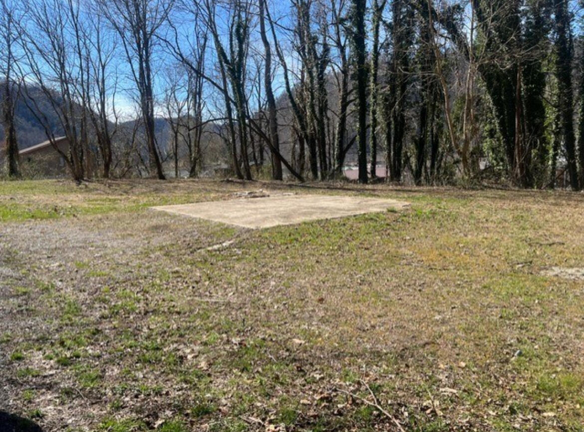 120 6th Street Property Photo 4
