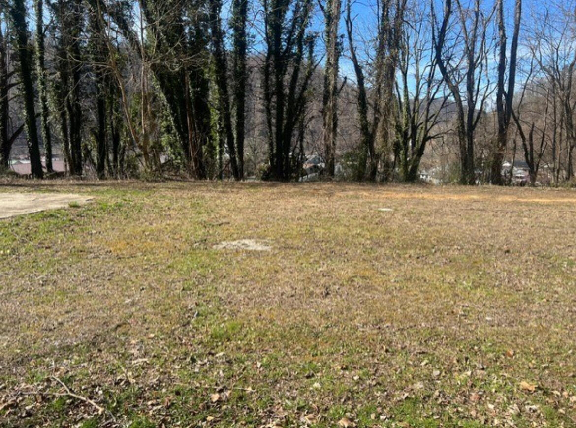 120 6th Street Property Photo 5