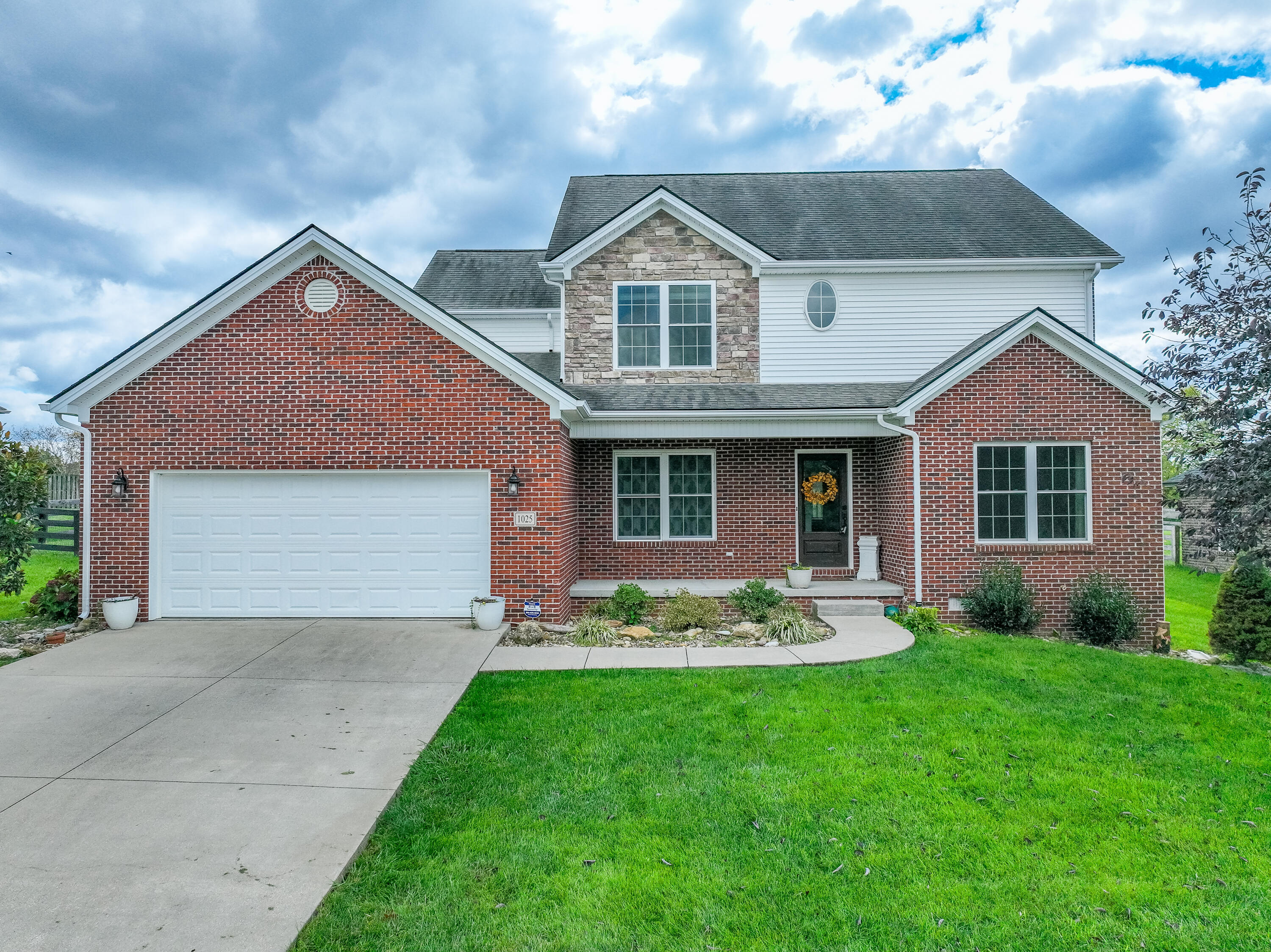 1025 Vineyard Way Property Photo 1