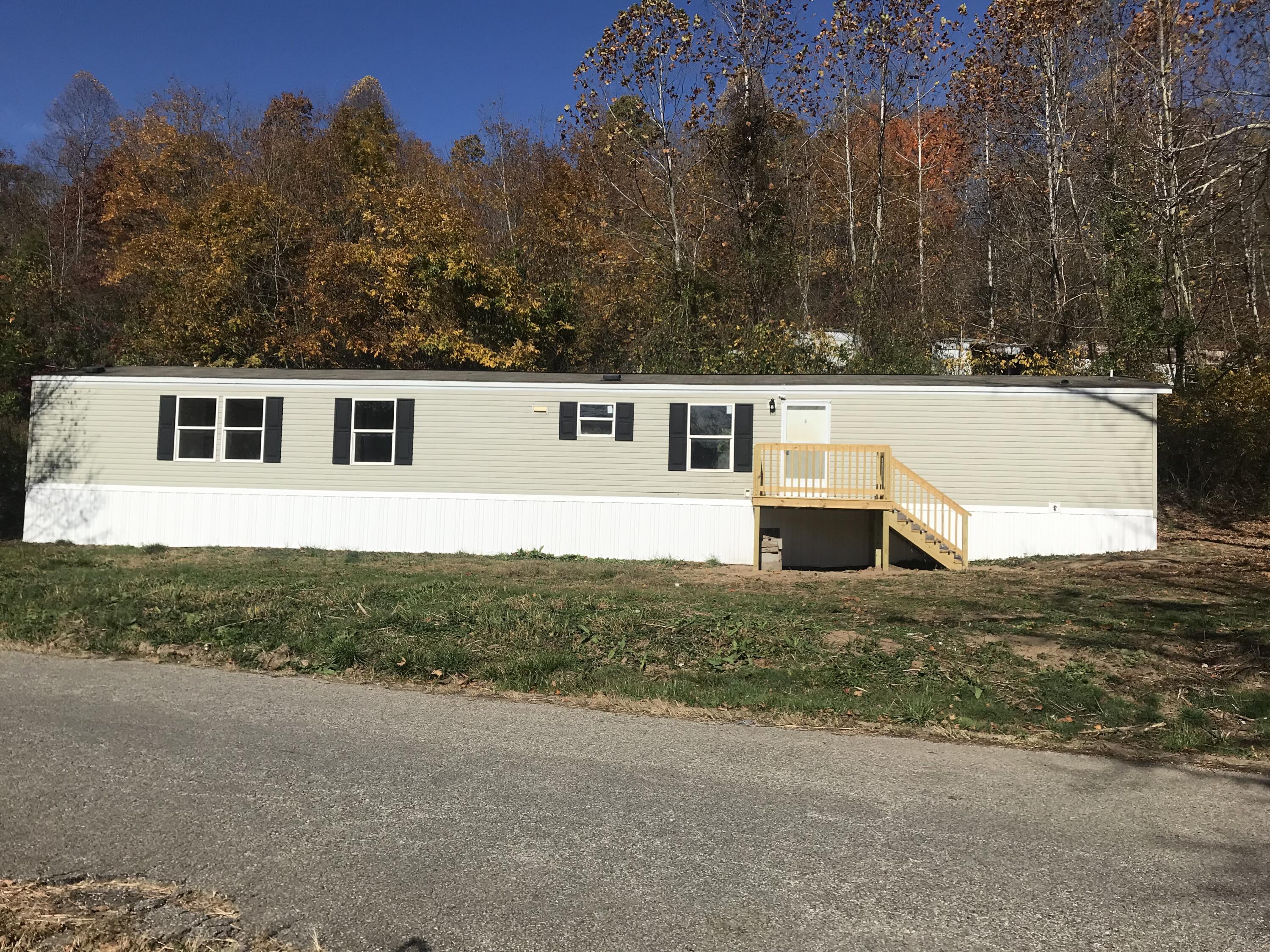698 Little Cat Fork Road Property Photo 1