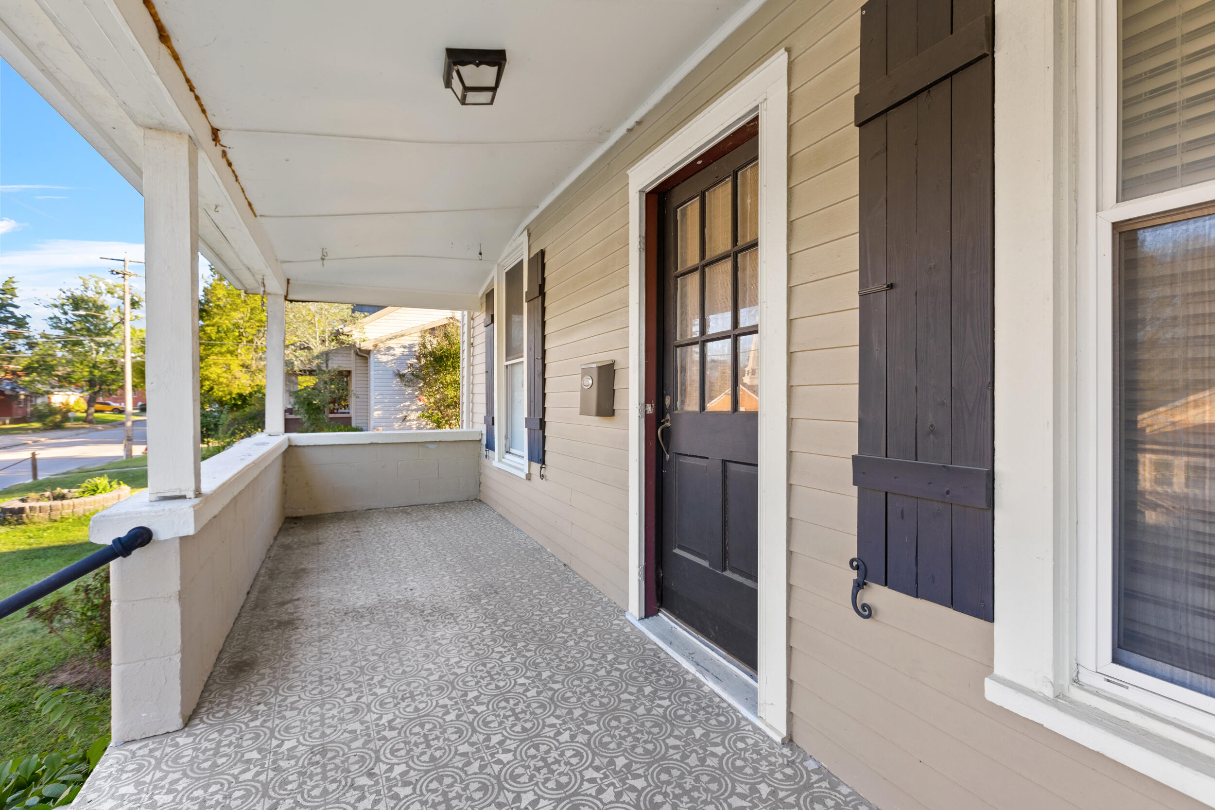 145 Myrtle Avenue Property Photo 2