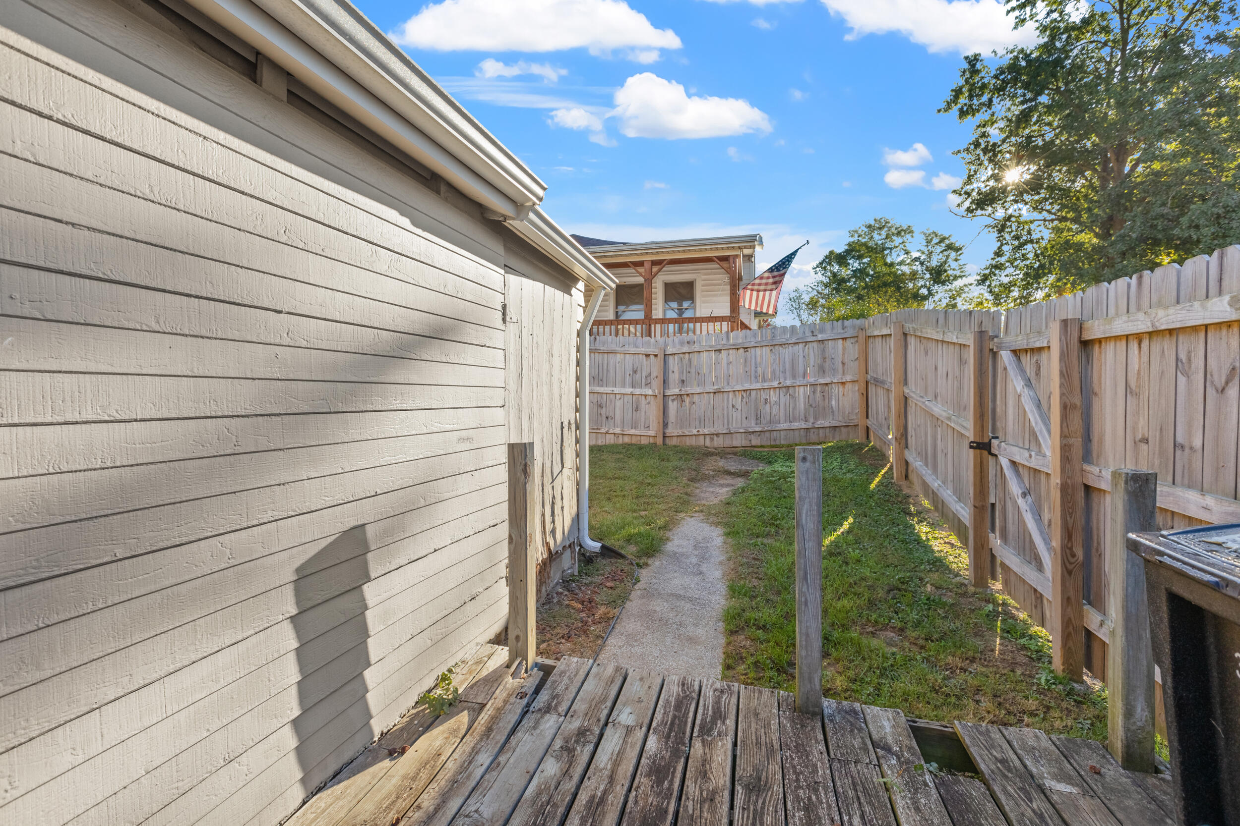 145 Myrtle Avenue Property Photo 18