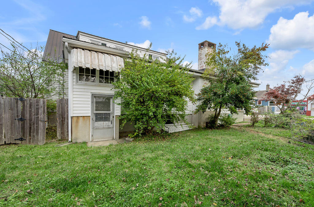 454 Big Hill Avenue Property Photo 10