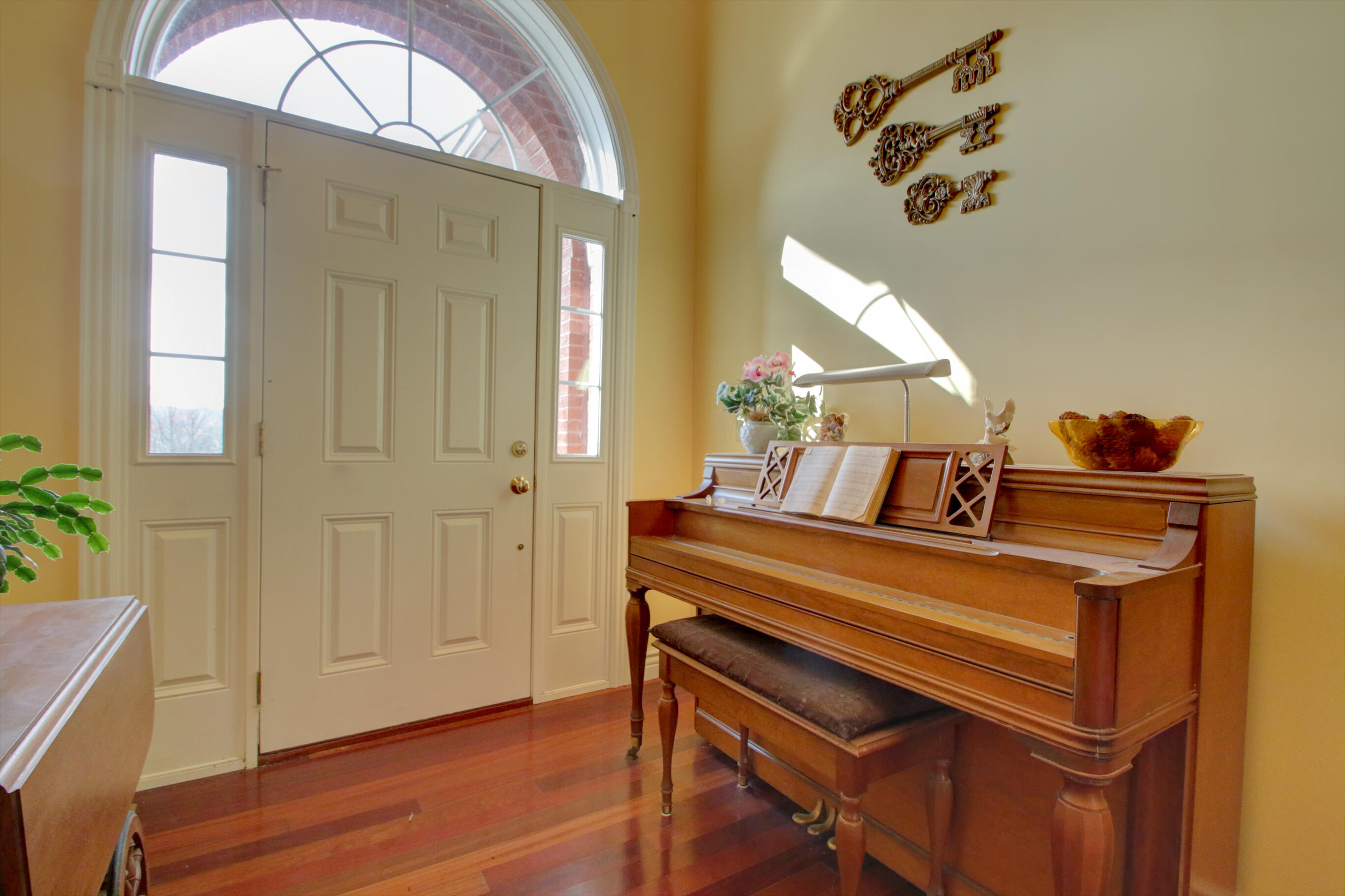 225 Hilltop Road Property Photo 8