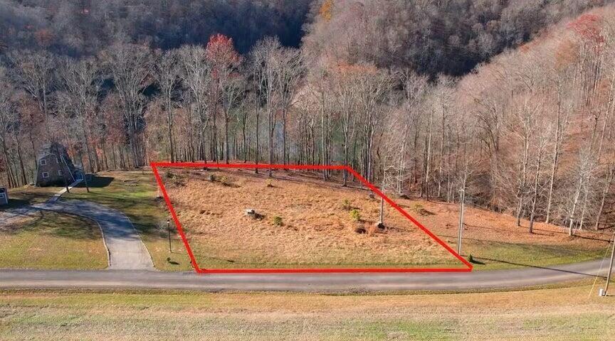 207 Cherry Loop Property Photo 2
