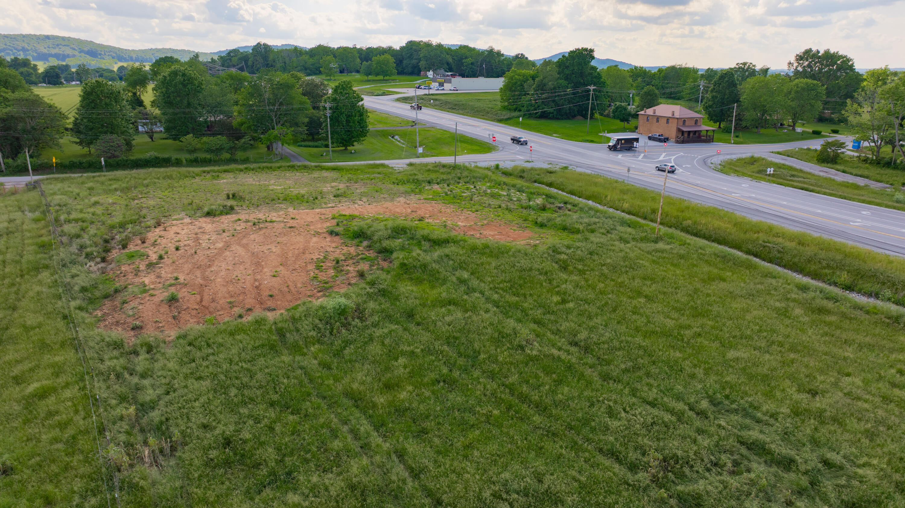 8274 Highway 90 Property Photo 6