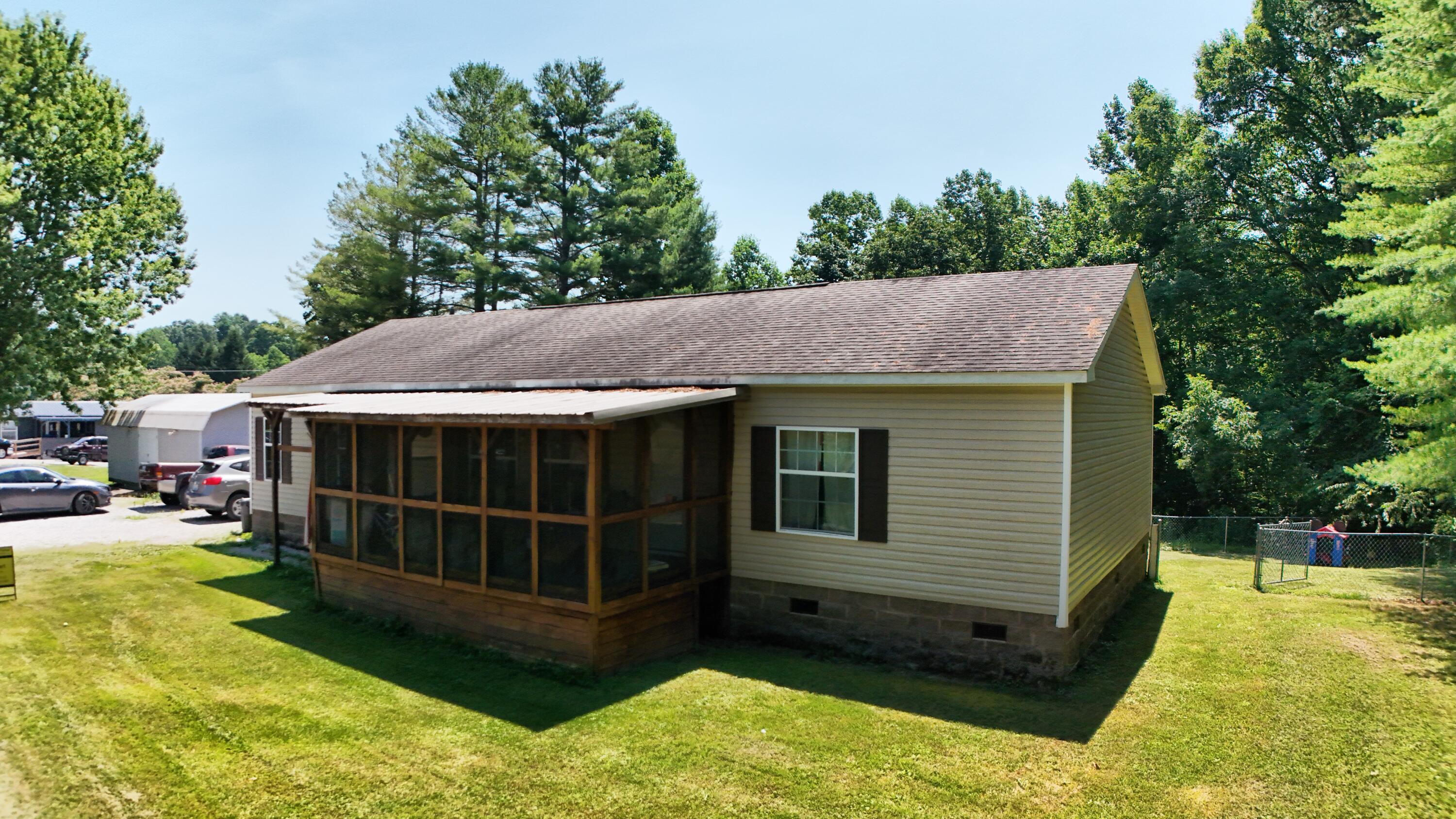 107 Ravenwood Estates Property Photo 4