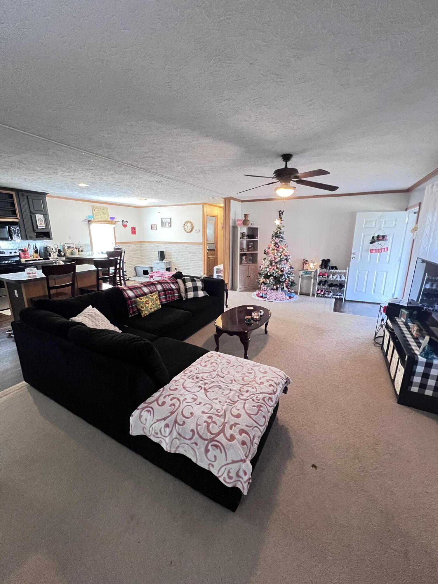 107 Ravenwood Estates Property Photo 38