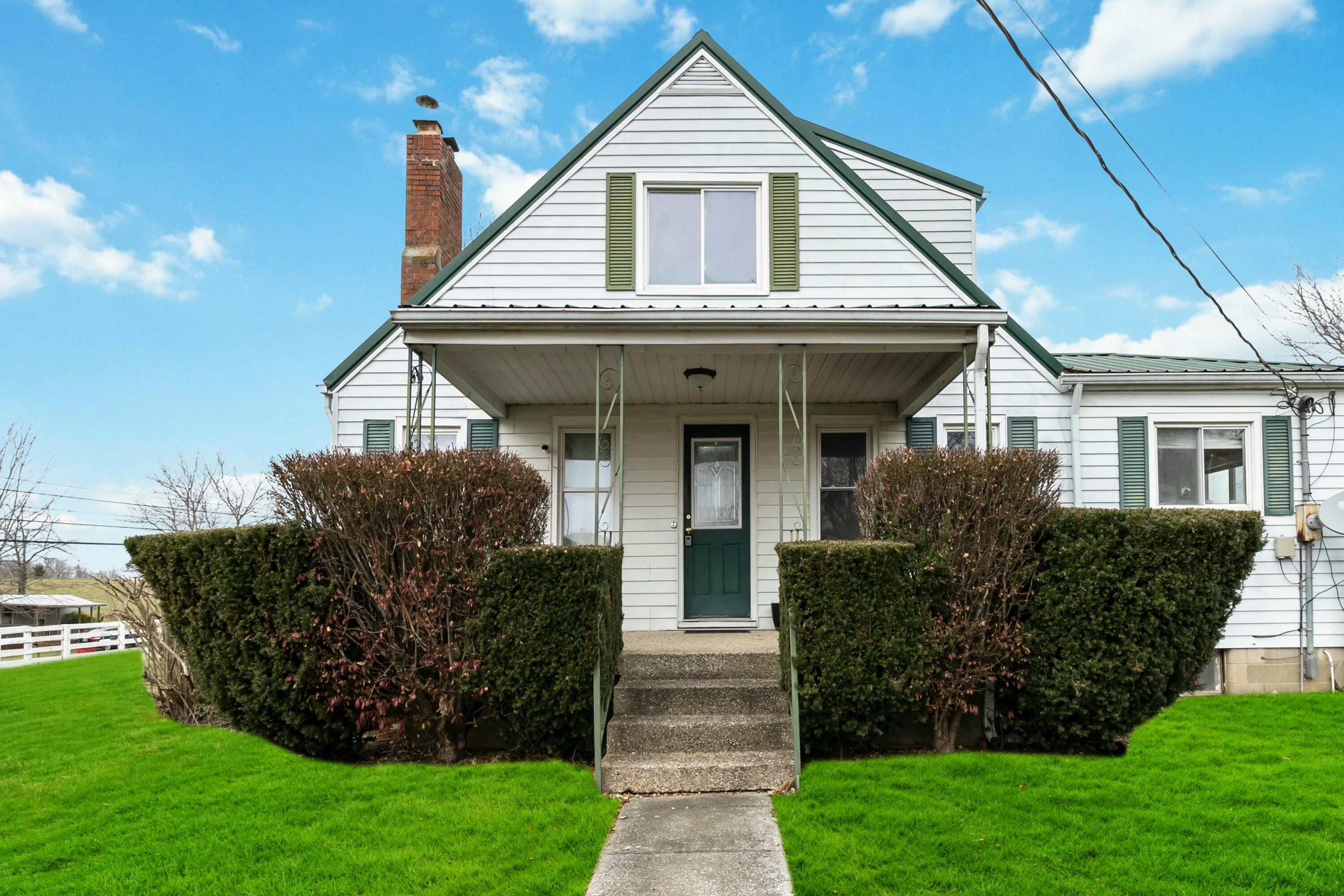 7418 Ky-490 Property Photo 1