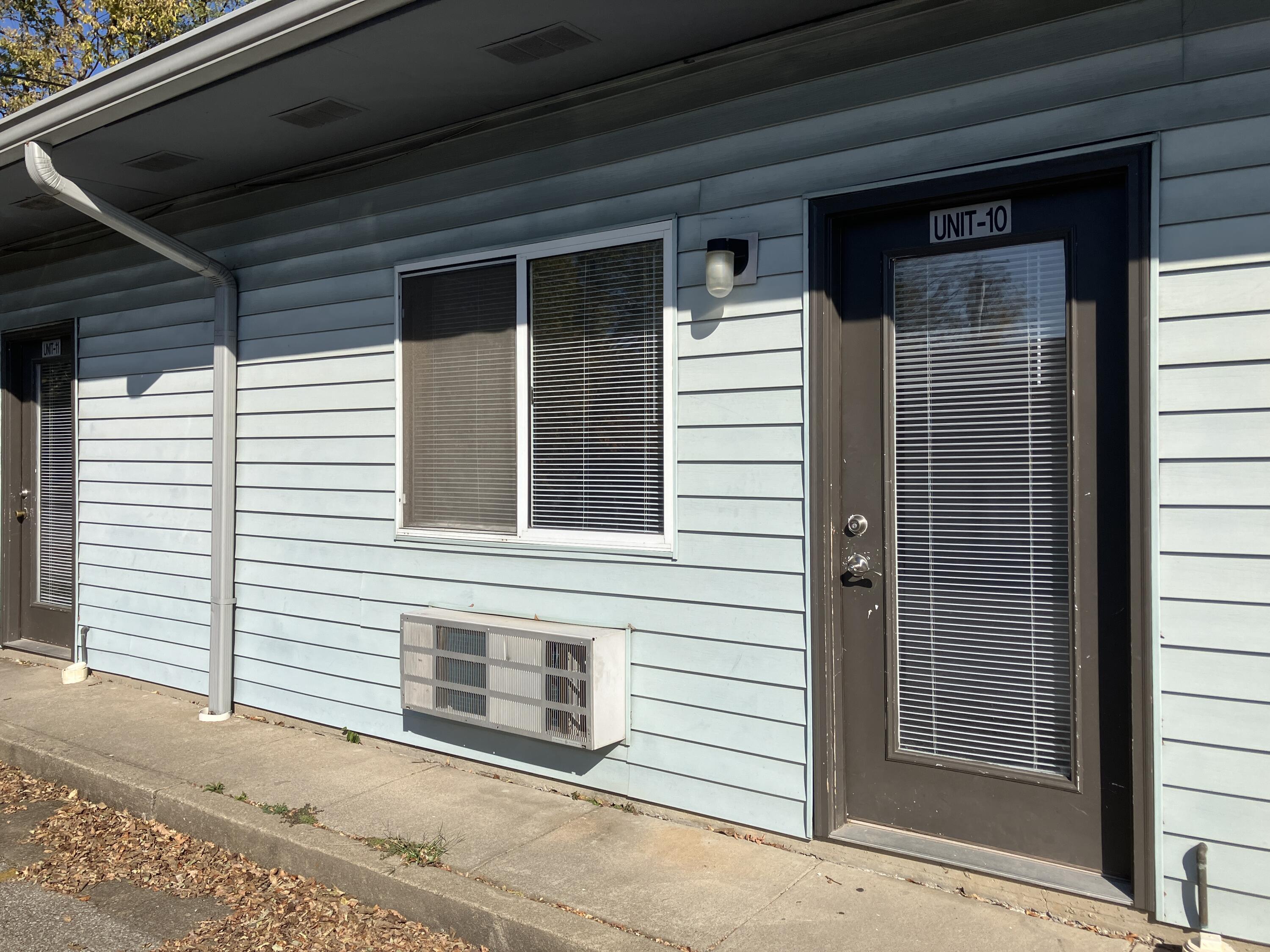 381 United Court Property Photo 1
