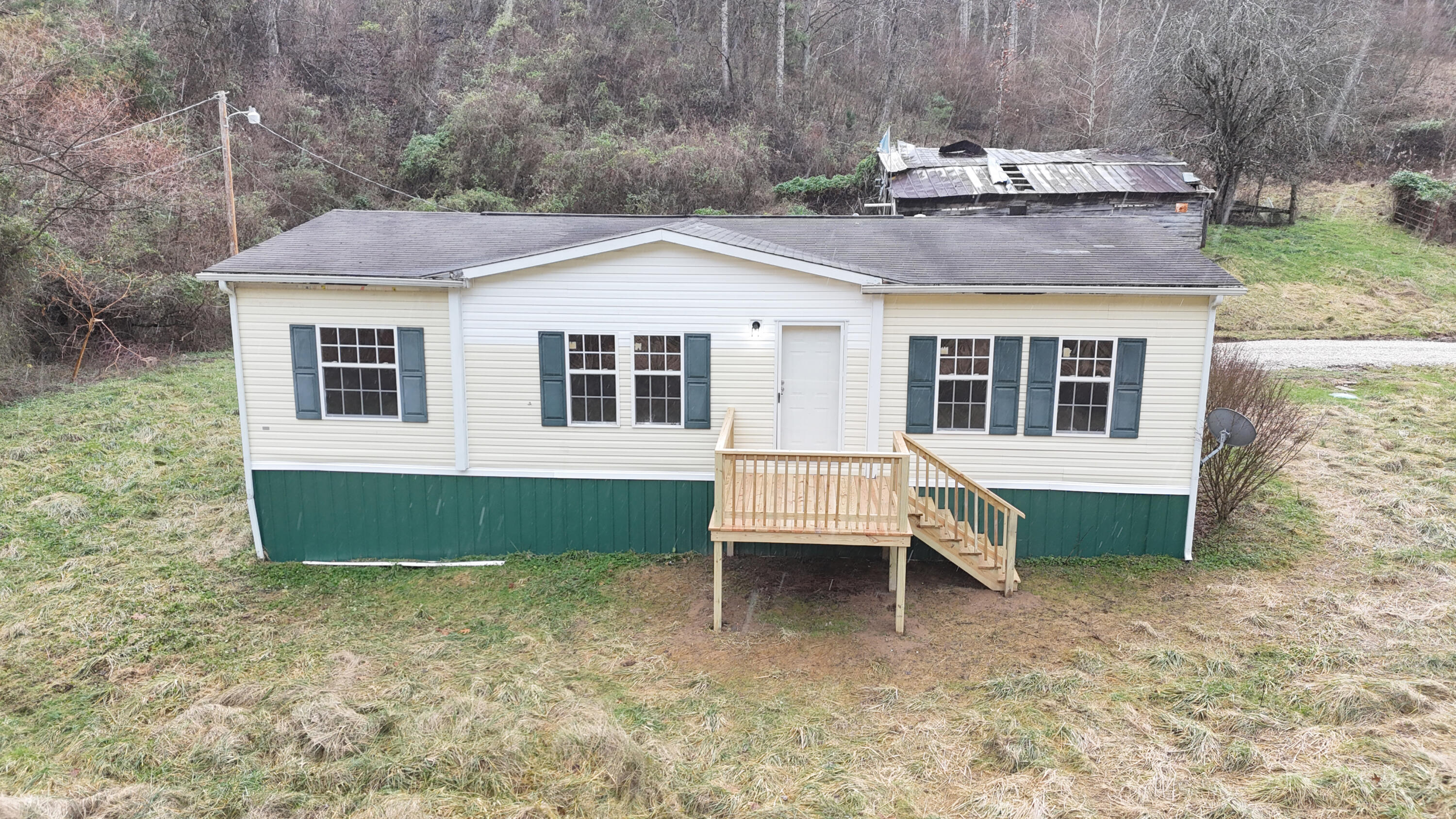 6204 Friendship Road Property Photo