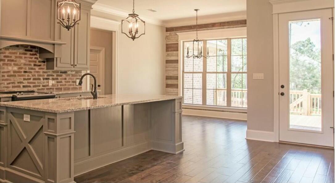 425 Alexis Way Property Photo 6