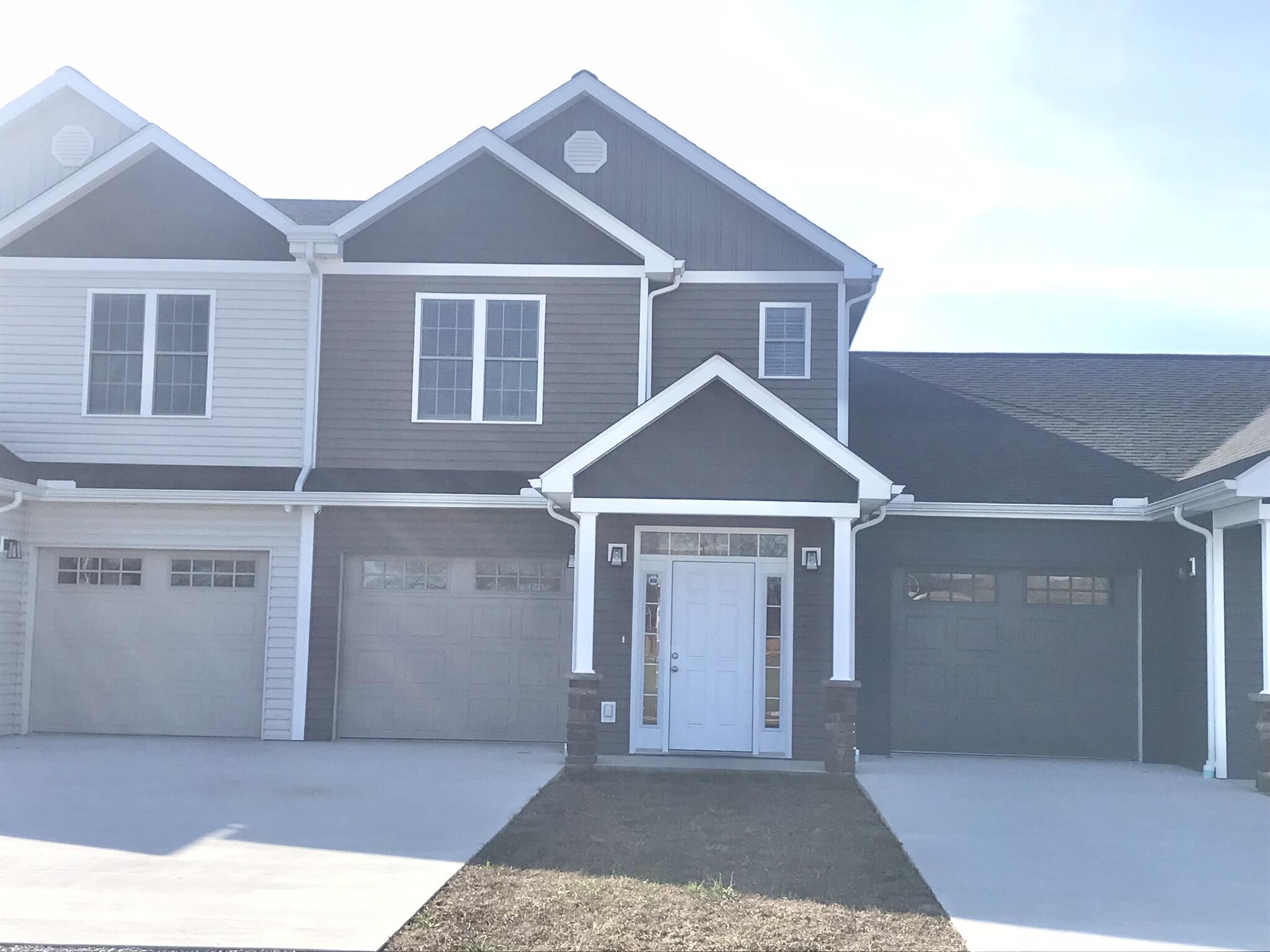 105 Bluegrass Way Property Photo 1