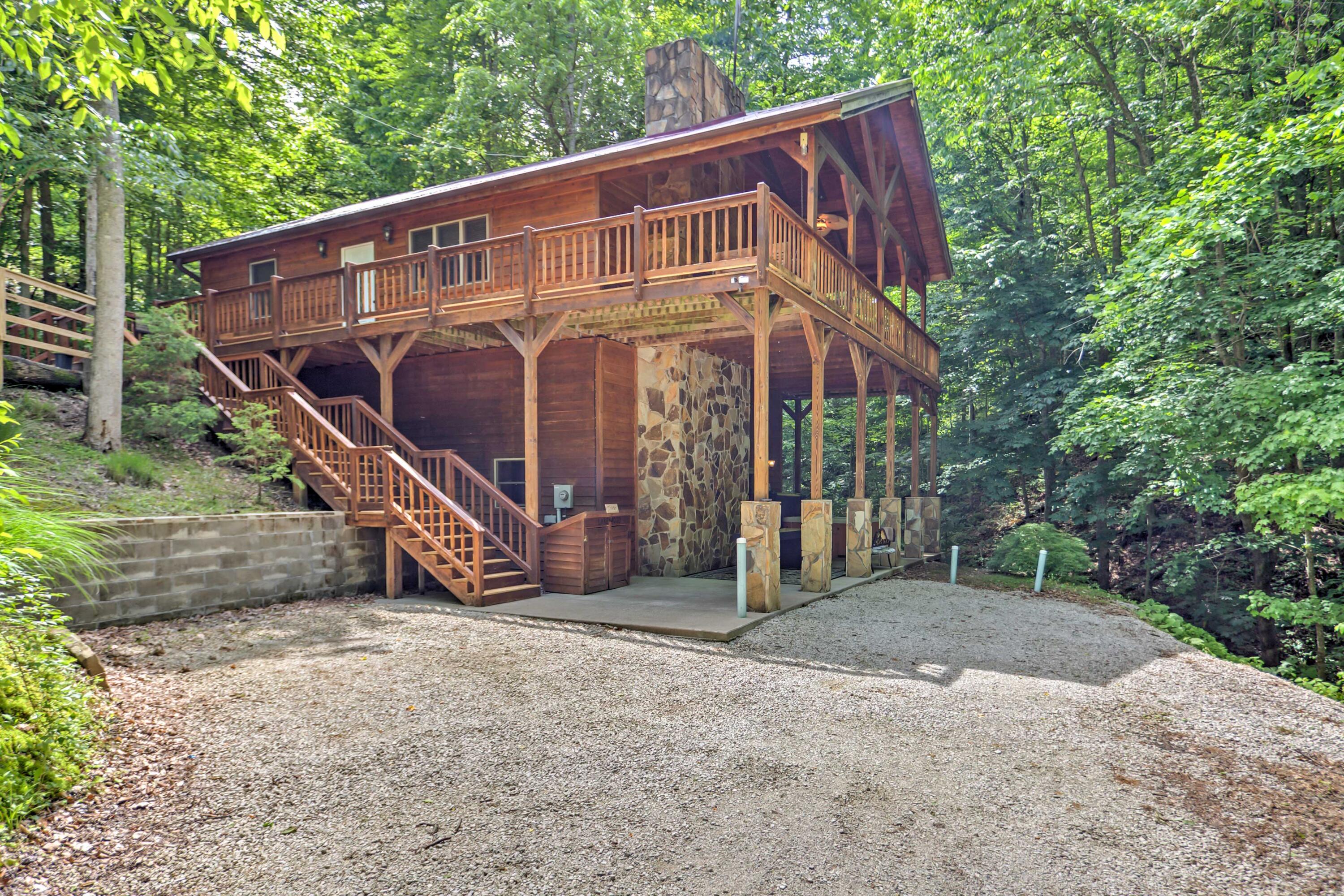 642 Birch Hollow Road Property Photo 1