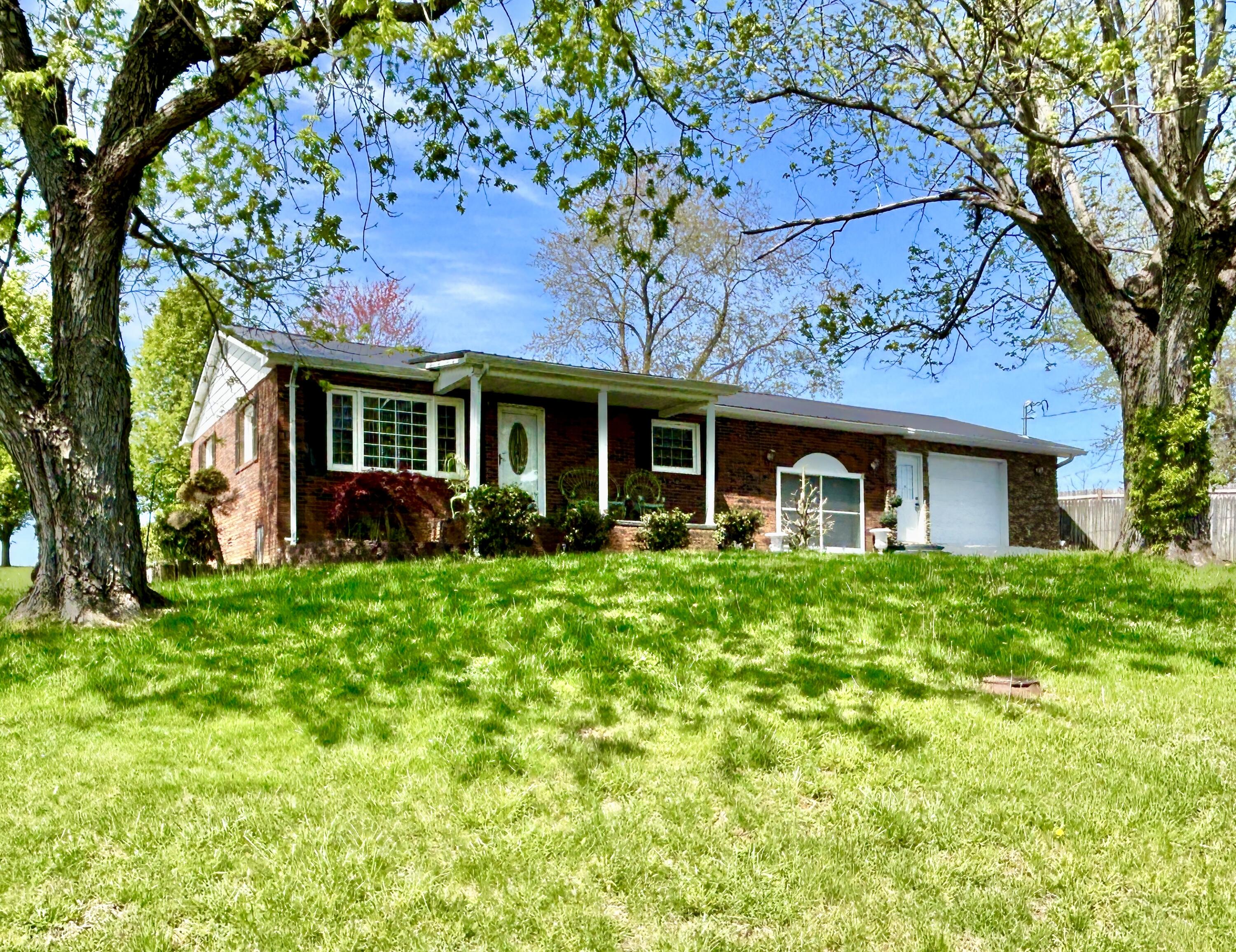 165 E Bourbon Road Property Photo 1