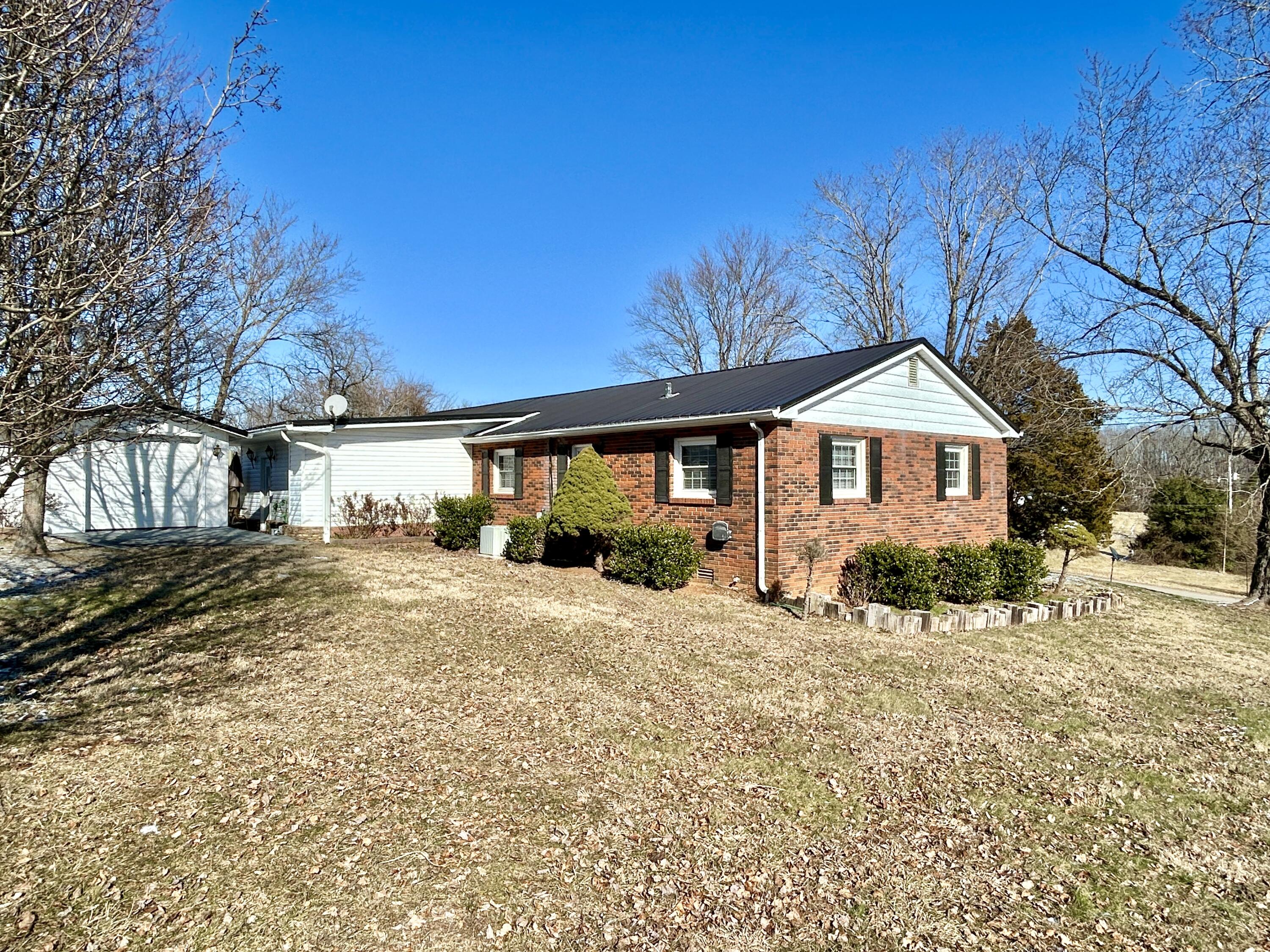 165 E Bourbon Road Property Photo 4