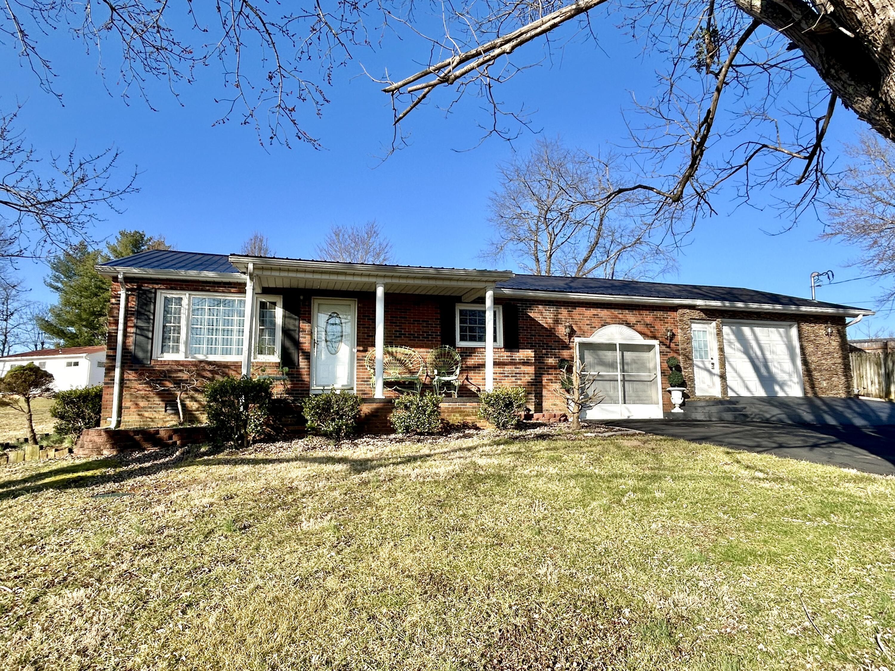 165 E Bourbon Road Property Photo 7