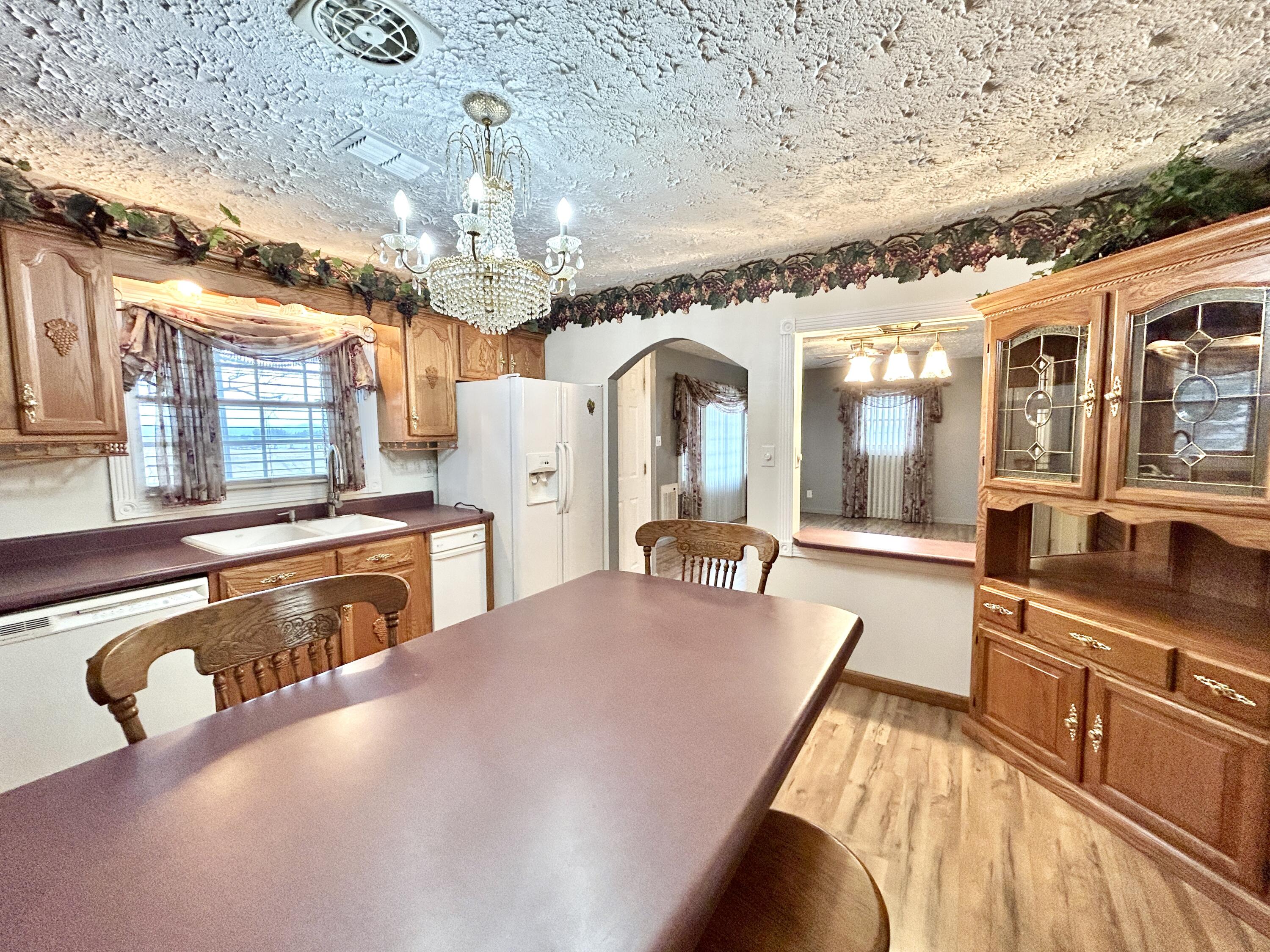165 E Bourbon Road Property Photo 13
