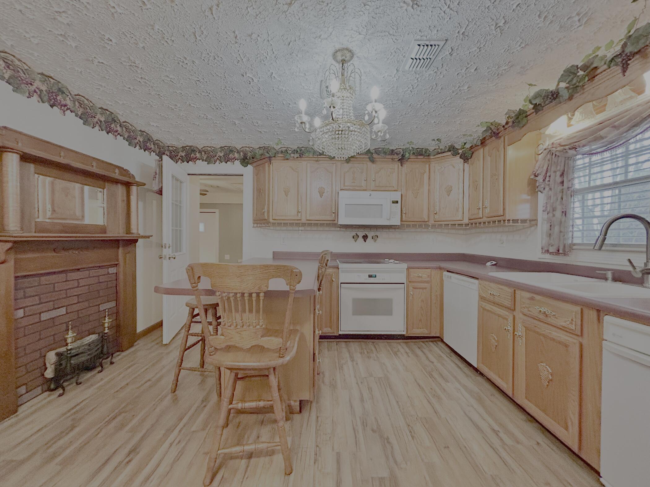 165 E Bourbon Road Property Photo 14