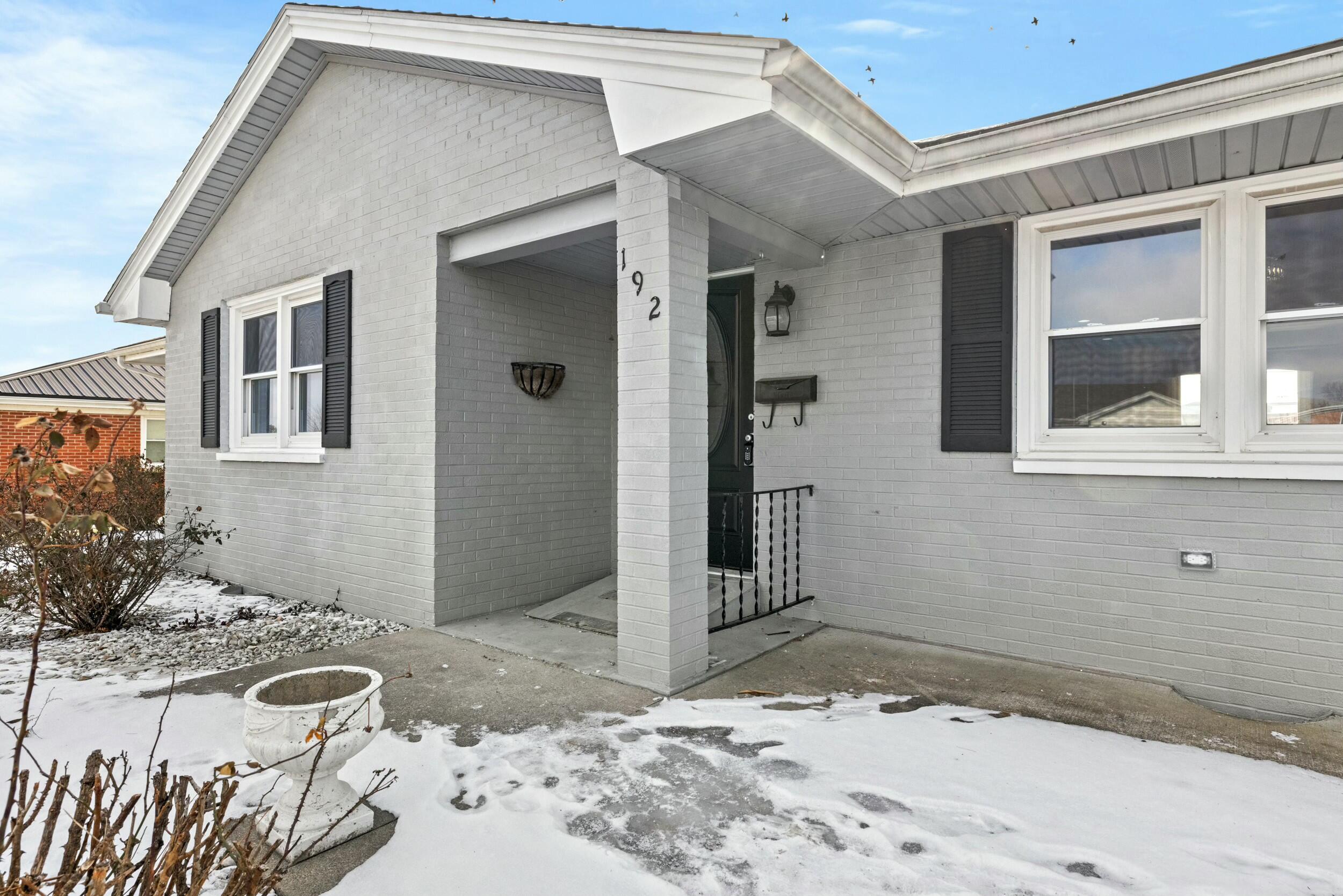 192 Lisa Avenue Property Photo 3