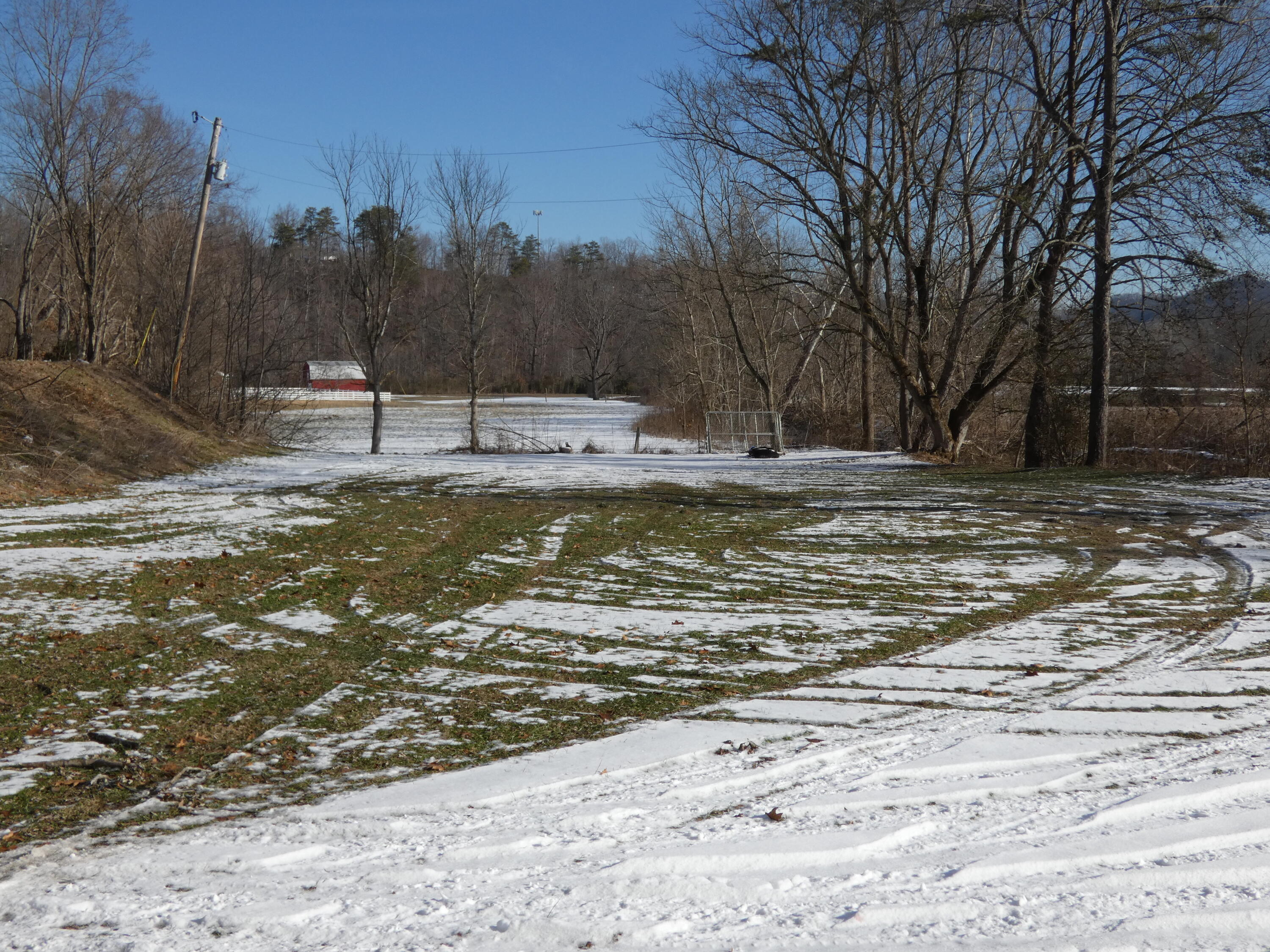 613 Little Hardwicks Creek Road Property Photo 3
