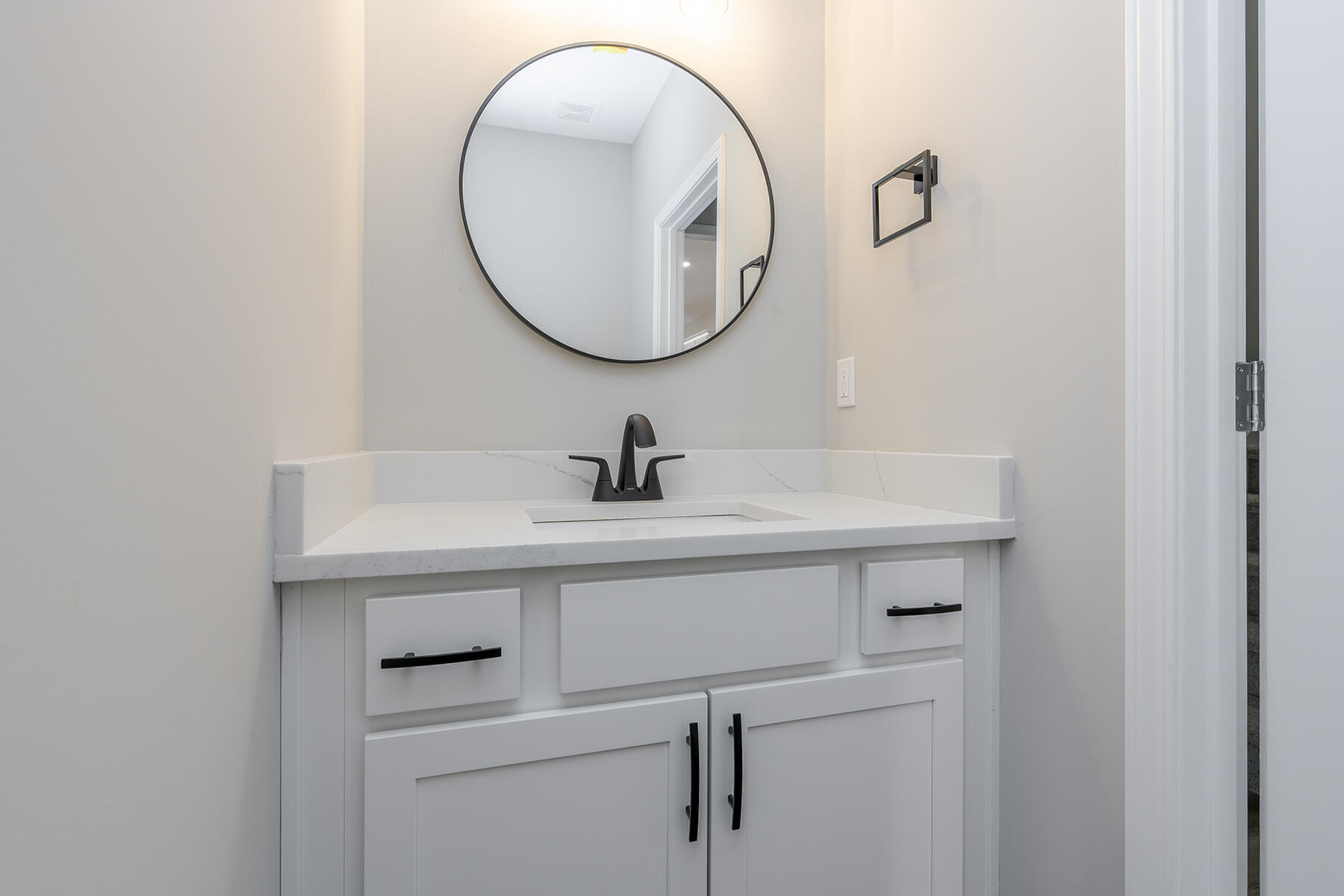 100 Zane Lane Property Photo 25